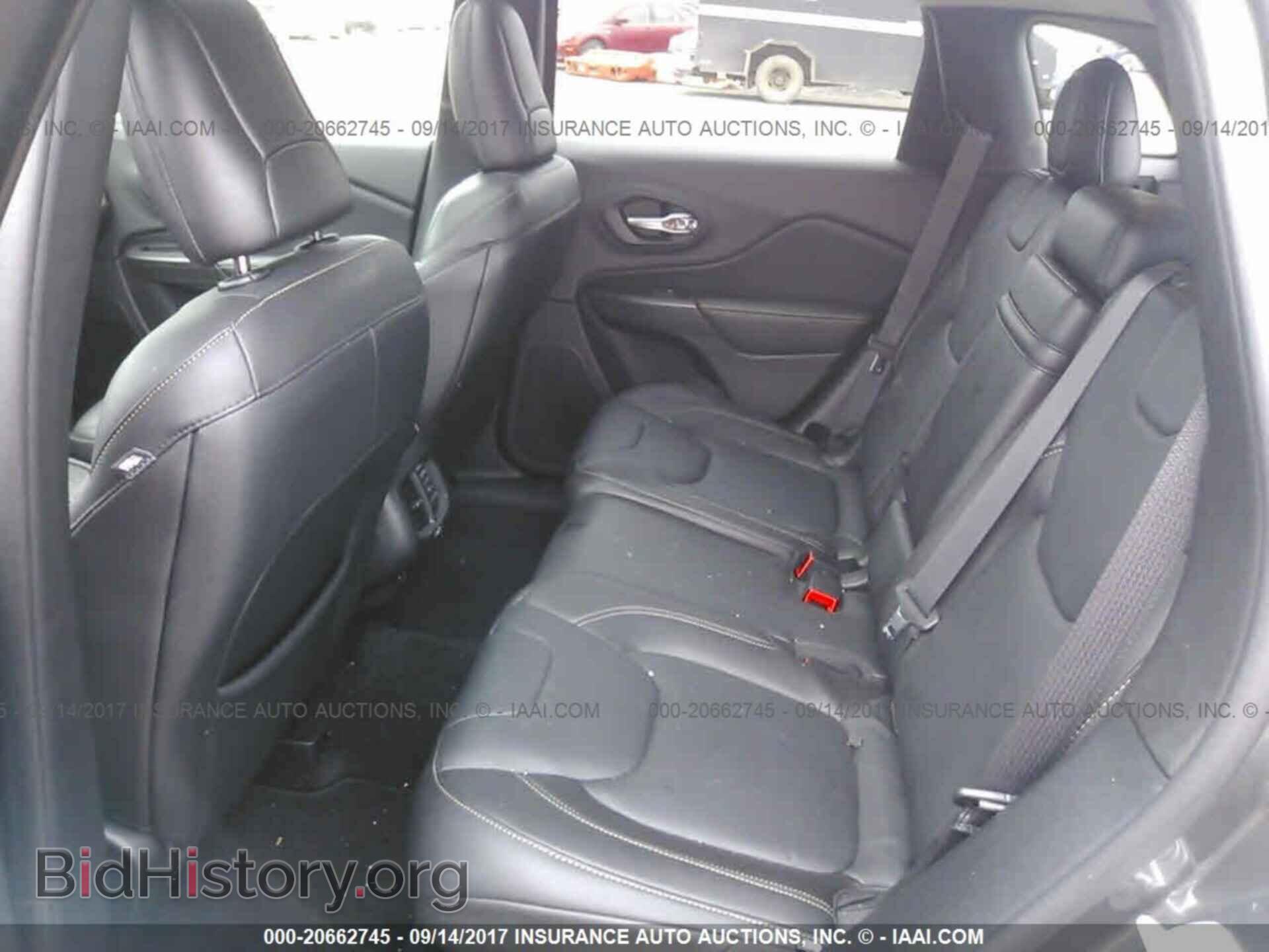 2015 Jeep Cherokee - VIN: 1C4PJMDS2FW698048 - Фото 8