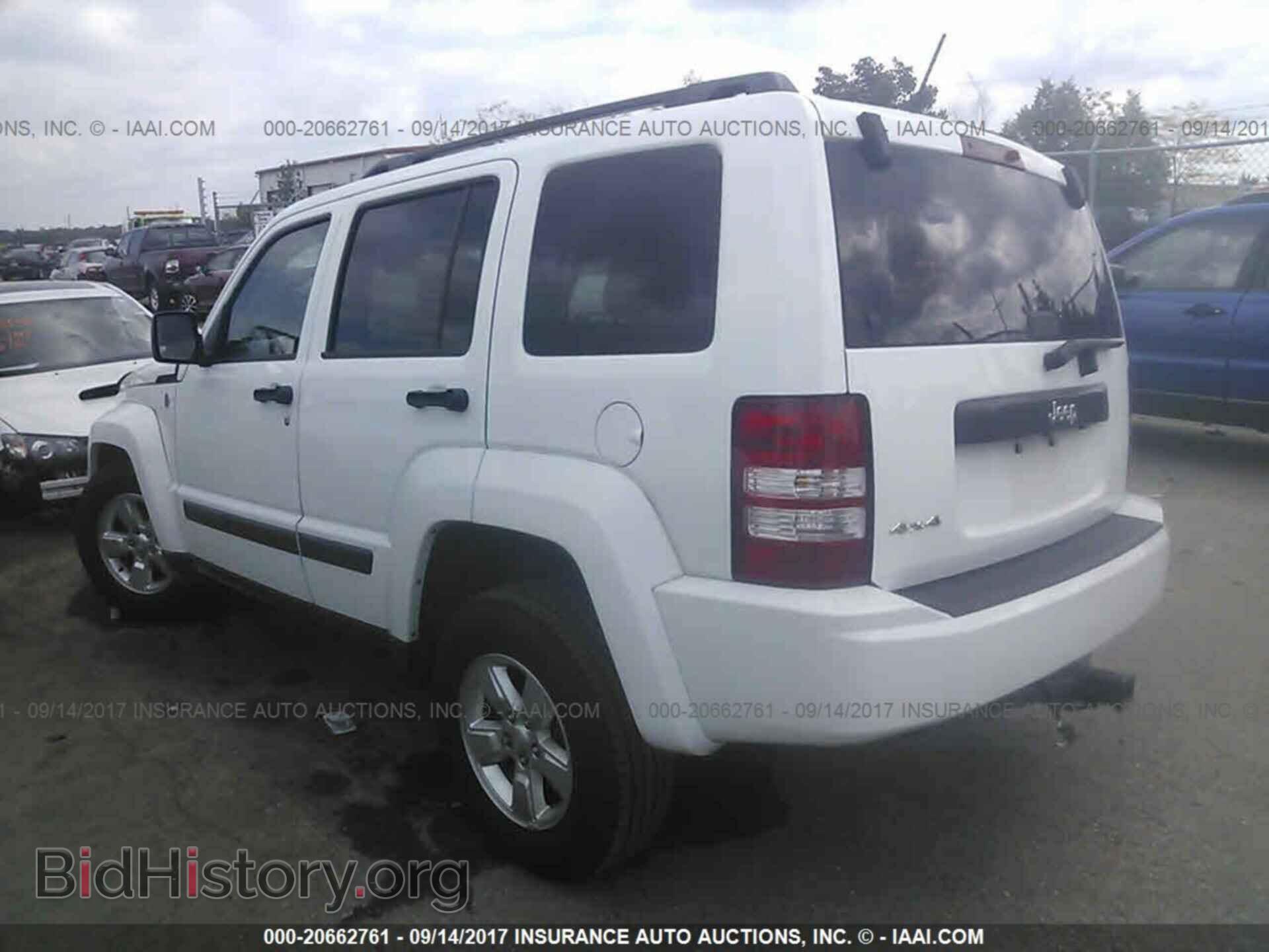 2011 Jeep Liberty - VIN: 1J4PN2GK2BW584754 - Фото 3