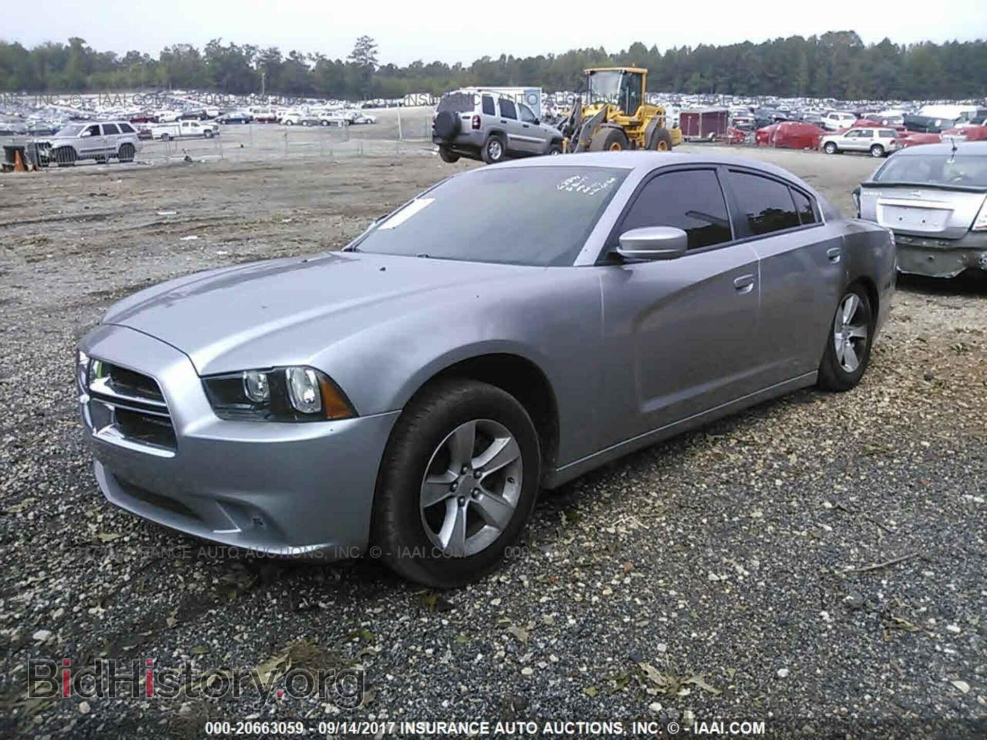 2013 Dodge Charger - VIN: 2C3CDXBG2DH600058 - Photo 2