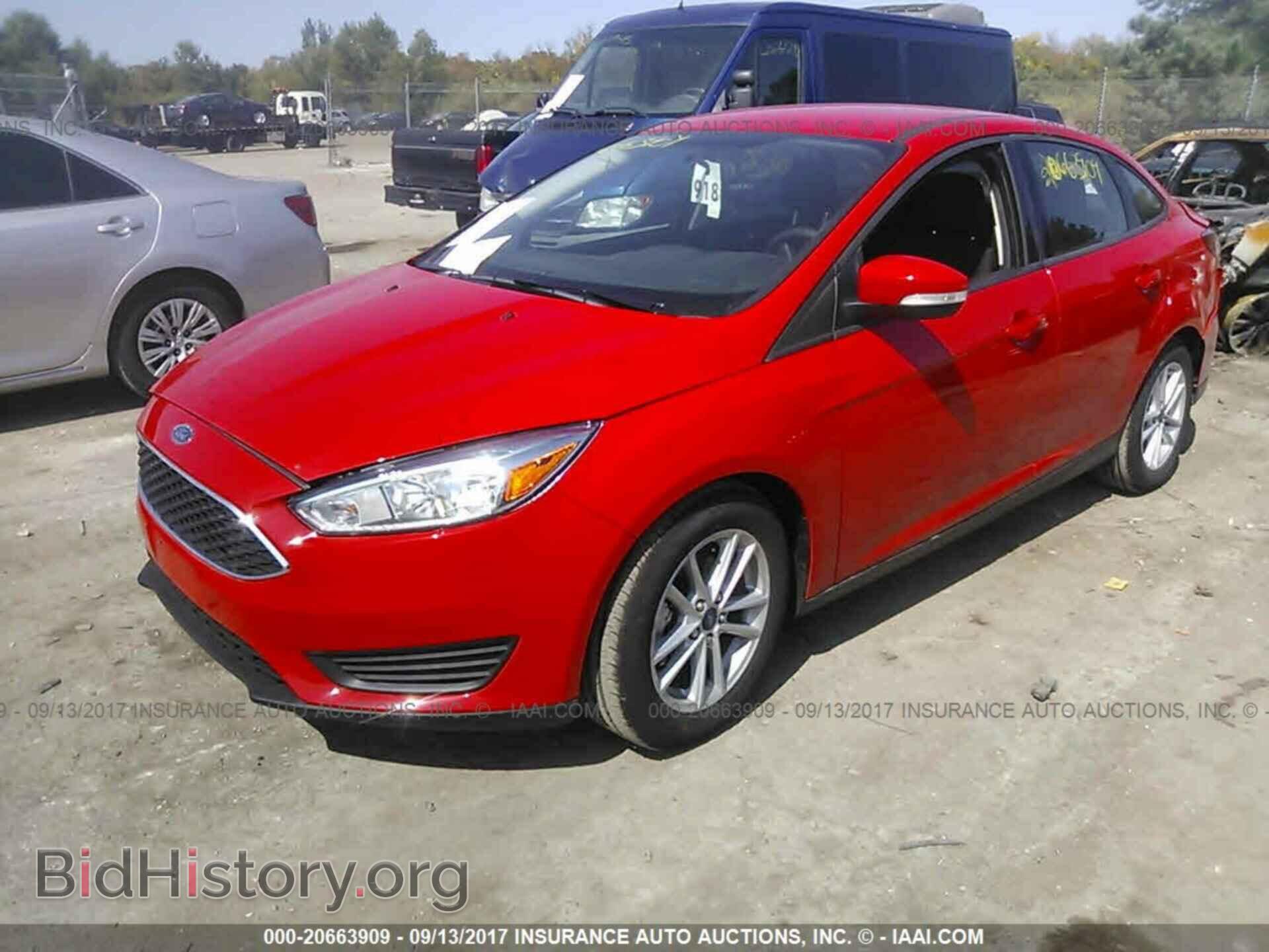 2017 Ford Focus - VIN: 1FADP3F27HL252867 - Фото 2