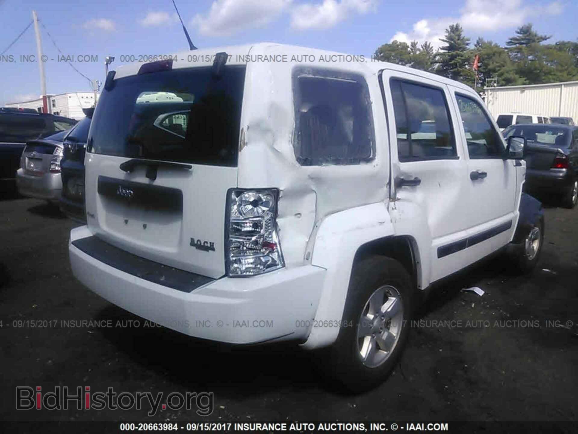 2011 Jeep Liberty - VIN: 1J4PN2GK2BW521069 - Фото 4