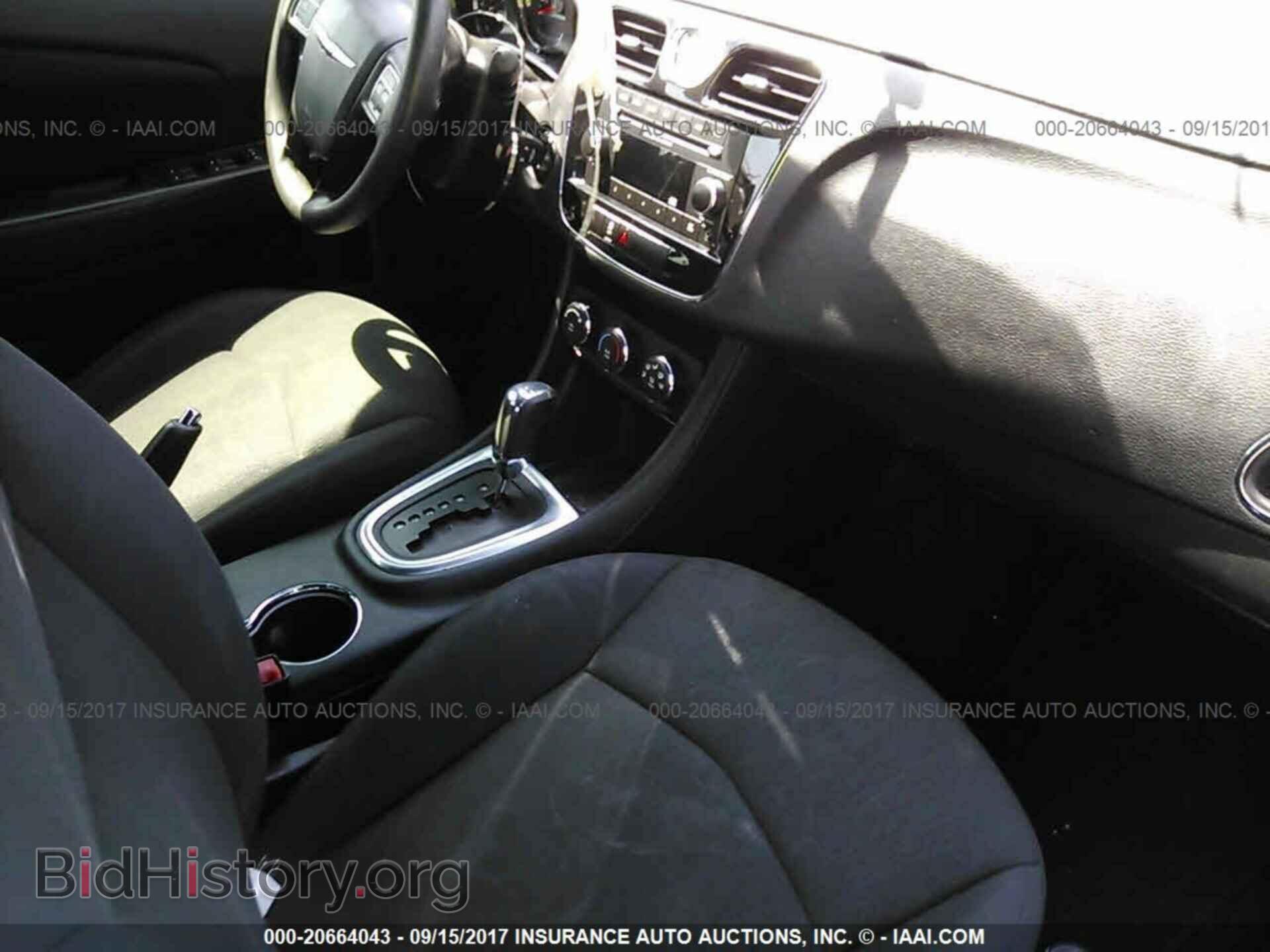 2013 Chrysler 200 - VIN: 1C3CCBAB2DN560437 - Photo 5