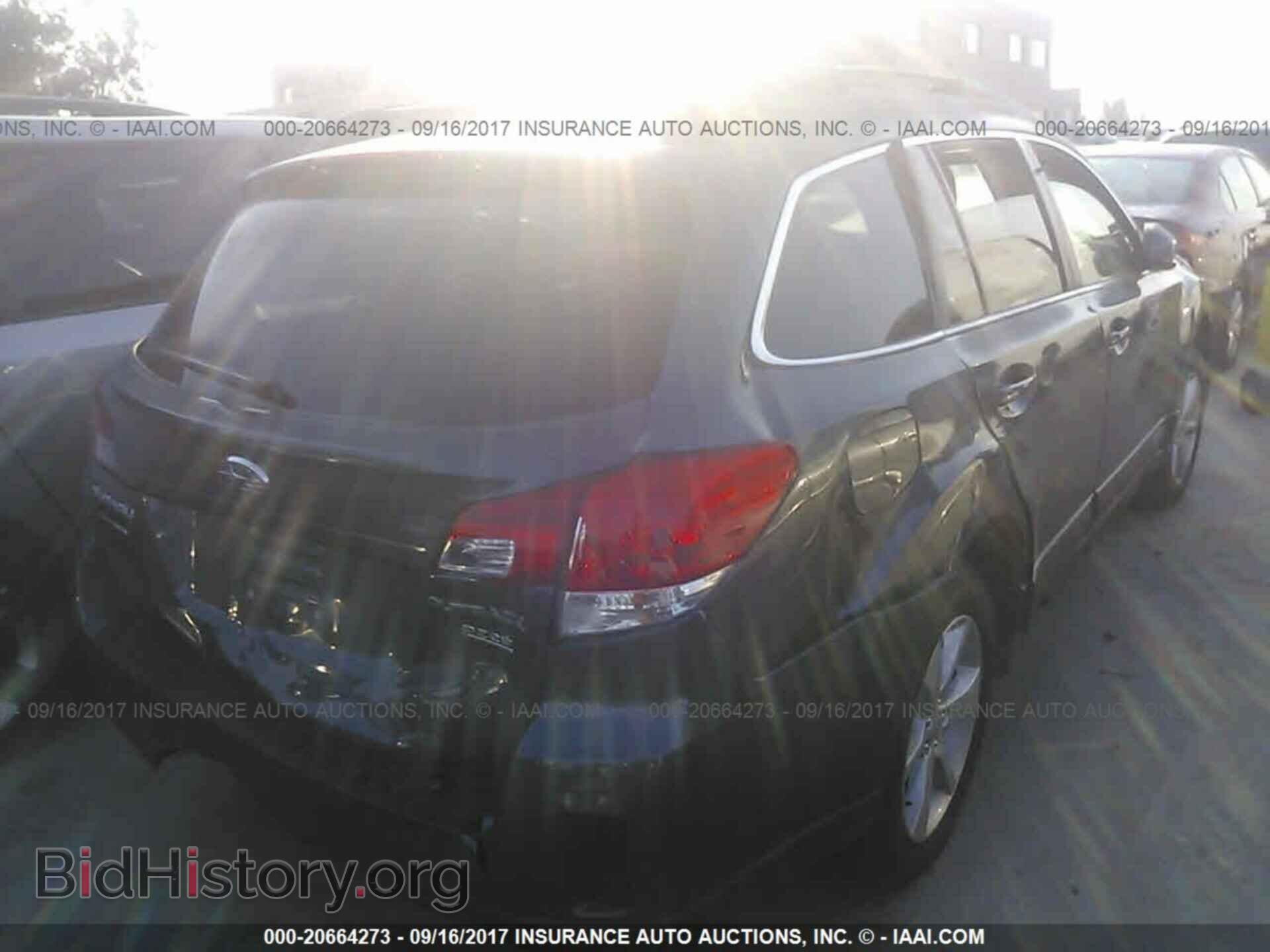 2014 Subaru Outback - VIN: 4S4BRBCC7E3299200 - Фото 4