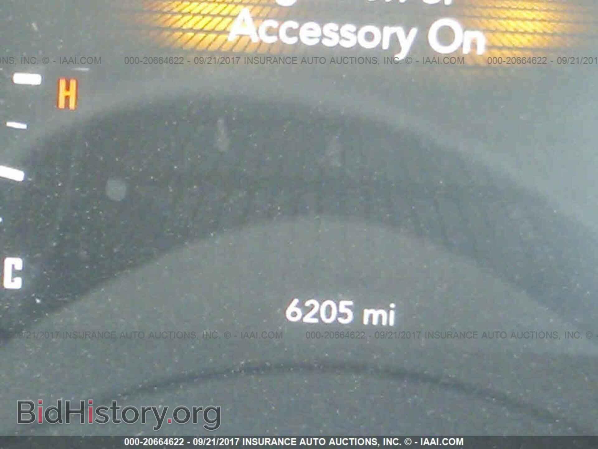 2016 Dodge Challenger - VIN: 2C3CDZAG8GH236729 - Photo 7