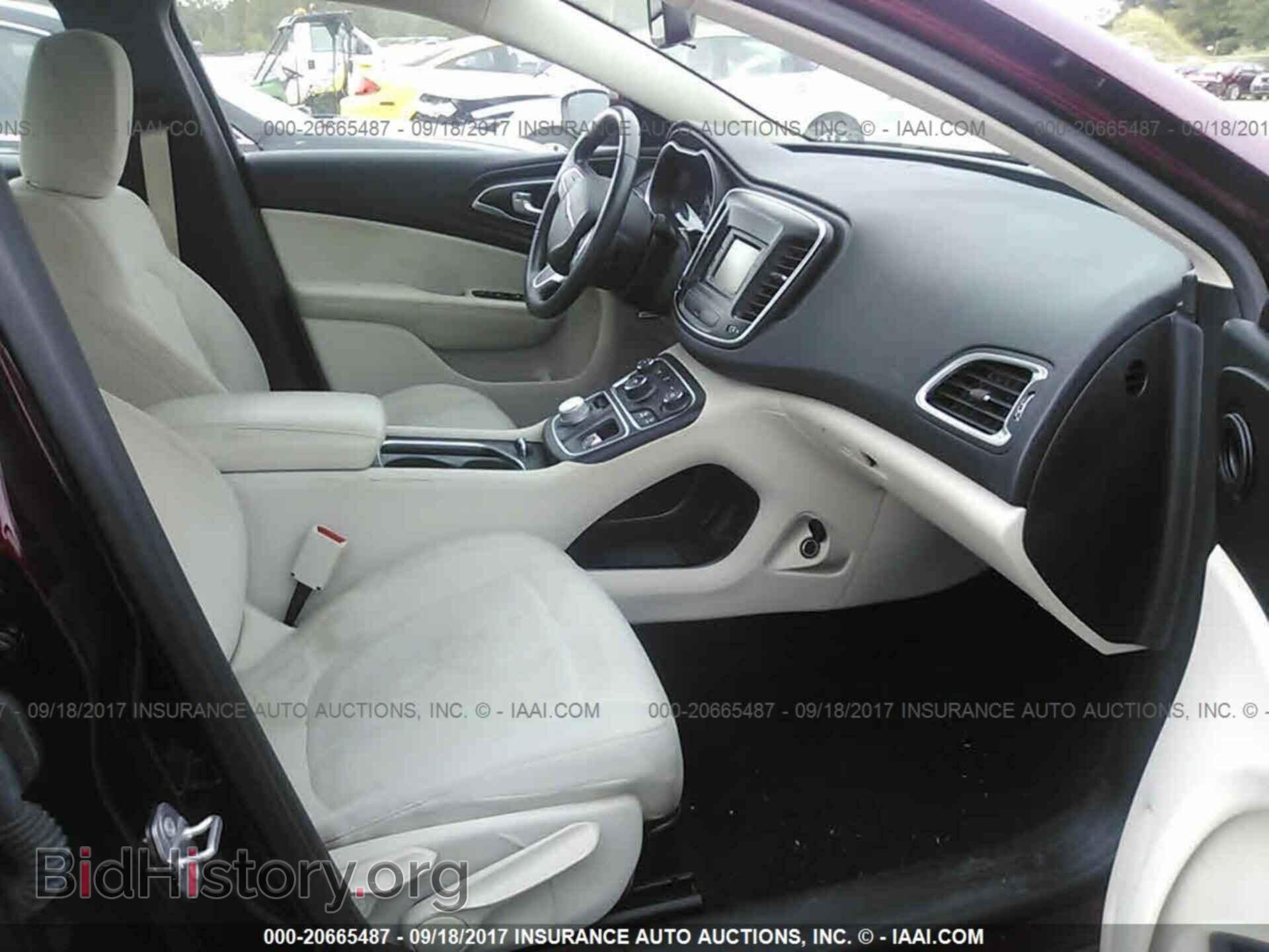 2015 Chrysler 200 - VIN: 1C3CCCAB2FN743149 - Photo 5
