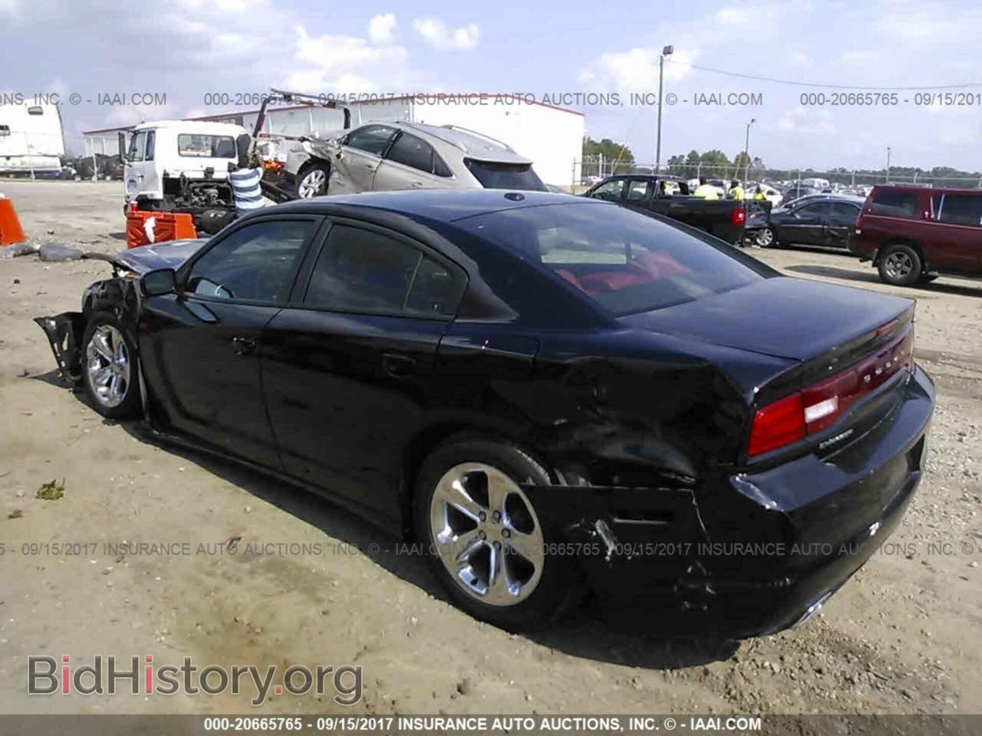 2014 Dodge Charger - VIN: 2C3CDXHG6EH187215 - Фото 3