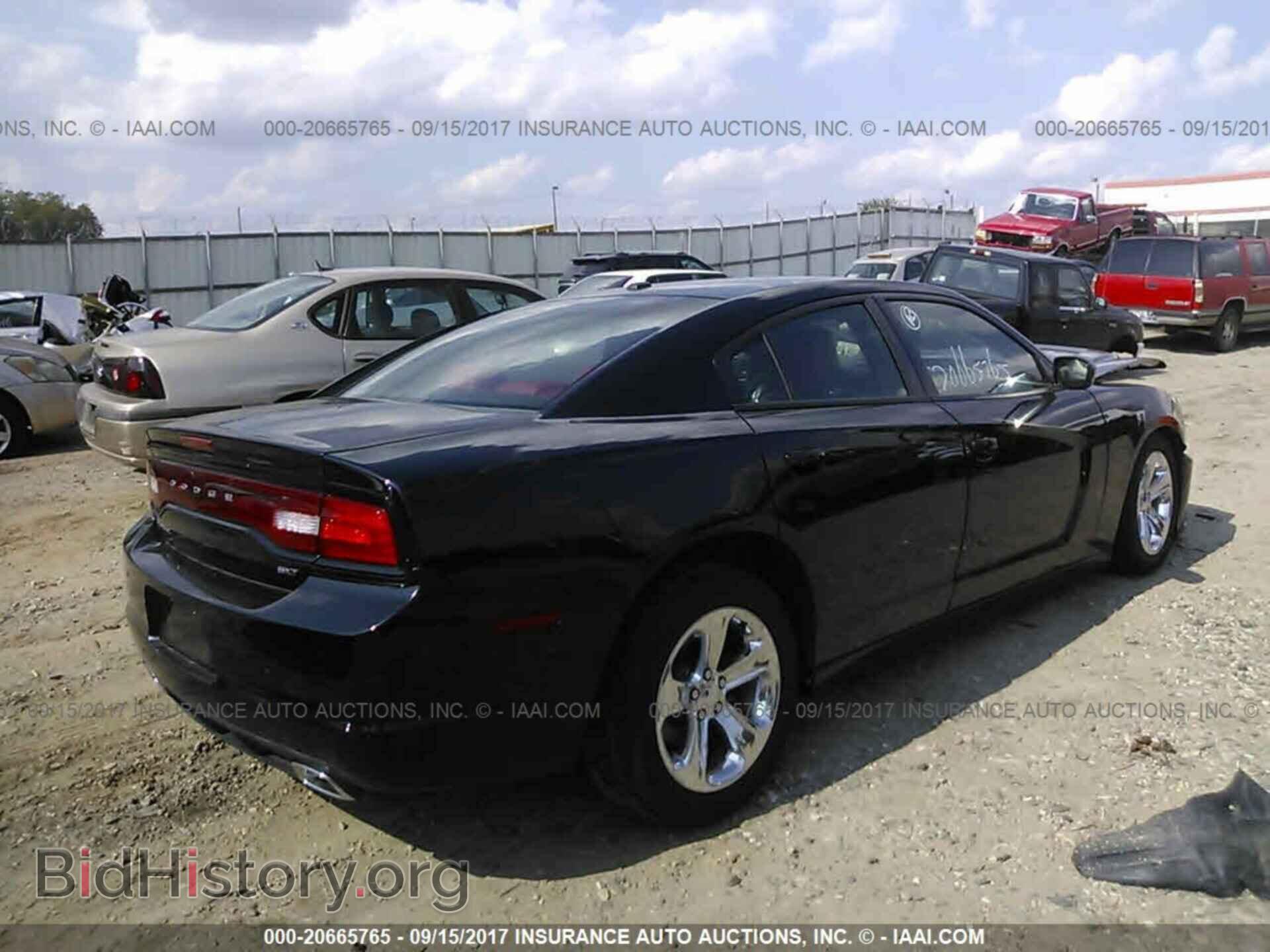 2014 Dodge Charger - VIN: 2C3CDXHG6EH187215 - Фото 4