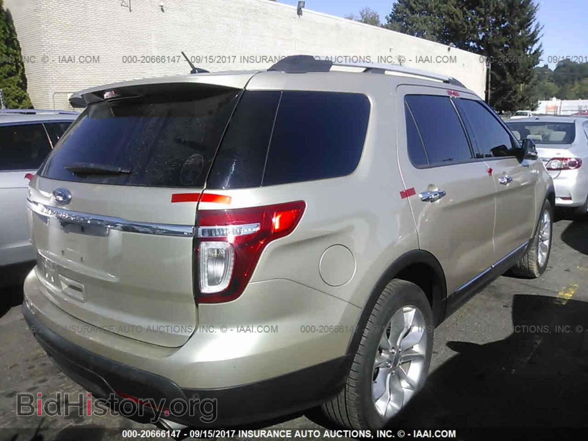 2011 Ford Explorer - VIN: 1FMHK7D80BGA87927 - Photo 4