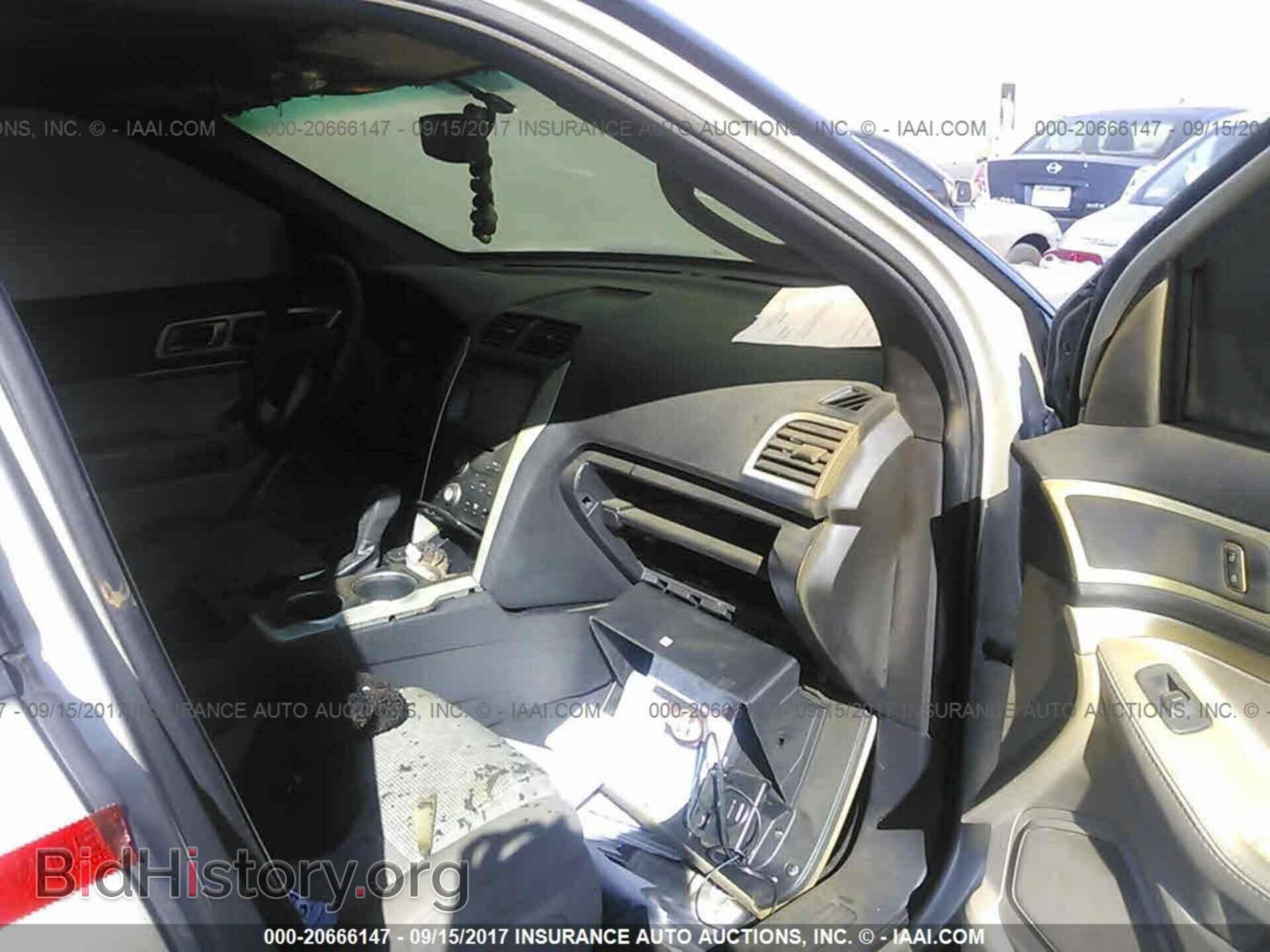 2011 Ford Explorer - VIN: 1FMHK7D80BGA87927 - Photo 5