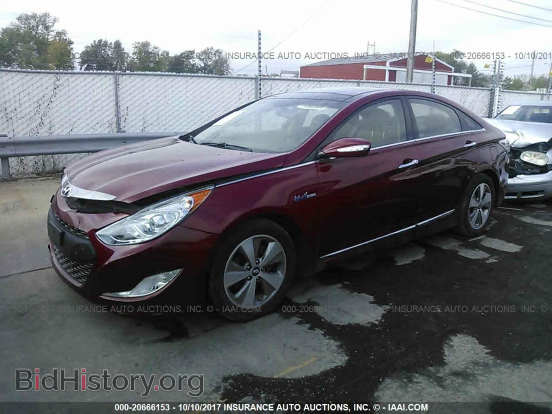 2012 Hyundai Sonata - VIN: KMHEC4A49CA036933 - Фото 2