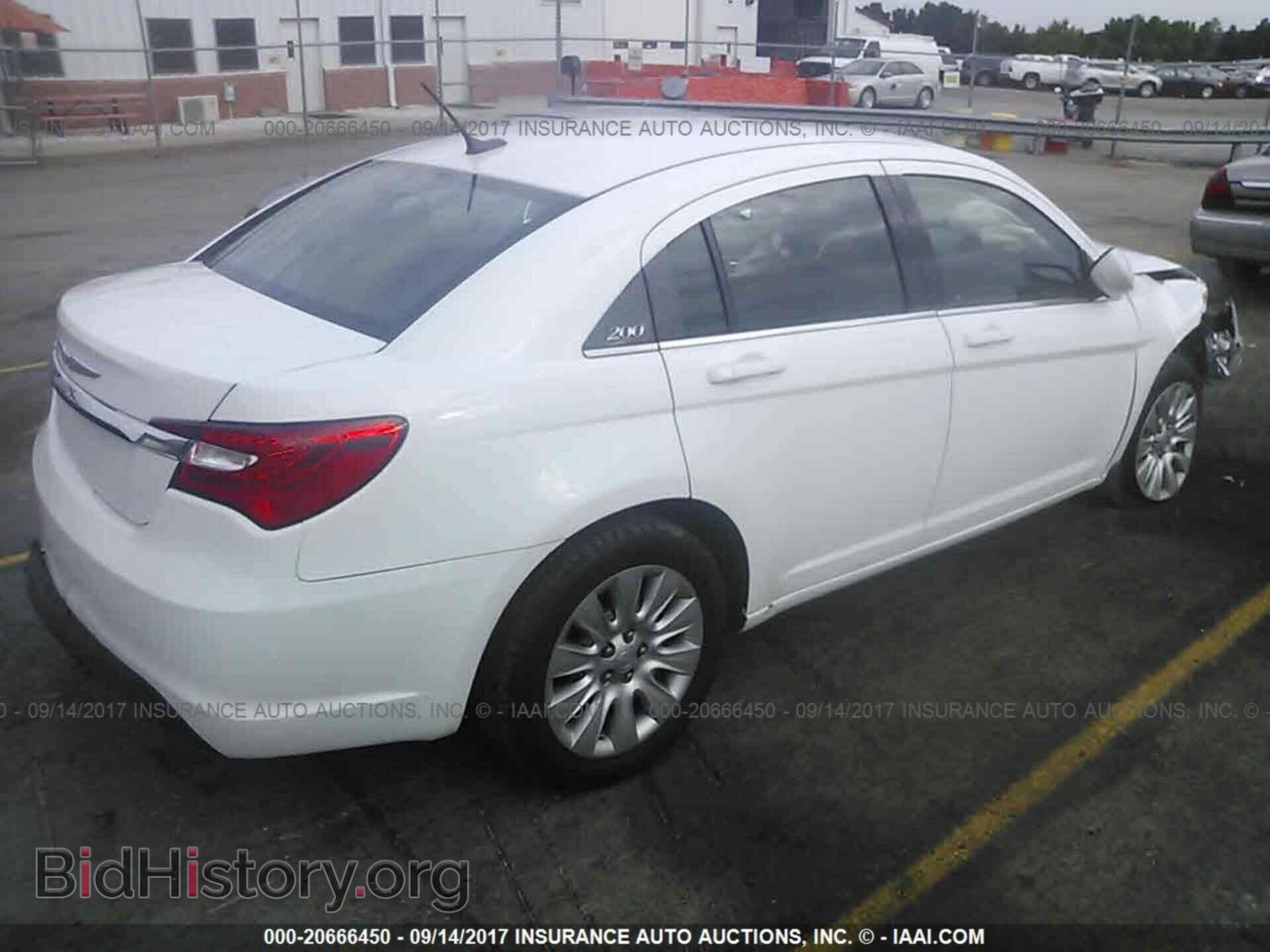 2012 Chrysler 200 - VIN: 1C3CCBAB1CN295699 - Фото 4