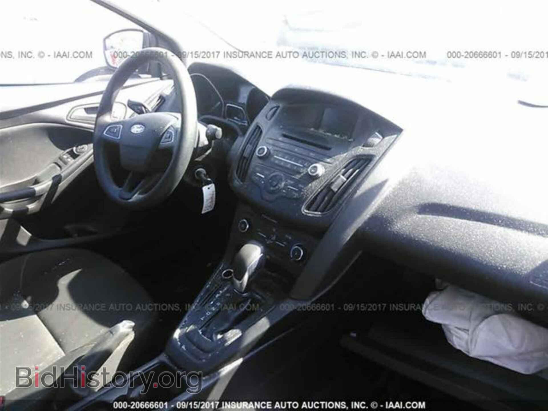 2015 Ford Focus - VIN: 1FADP3E24FL264084 - Photo 5
