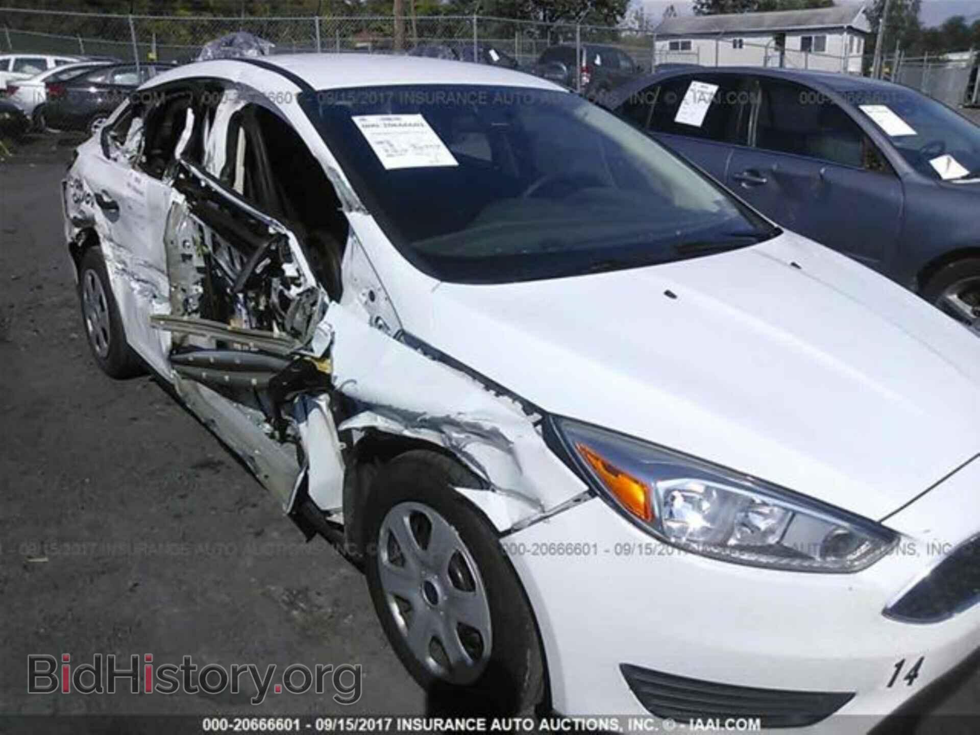 2015 Ford Focus - VIN: 1FADP3E24FL264084 - Photo 6