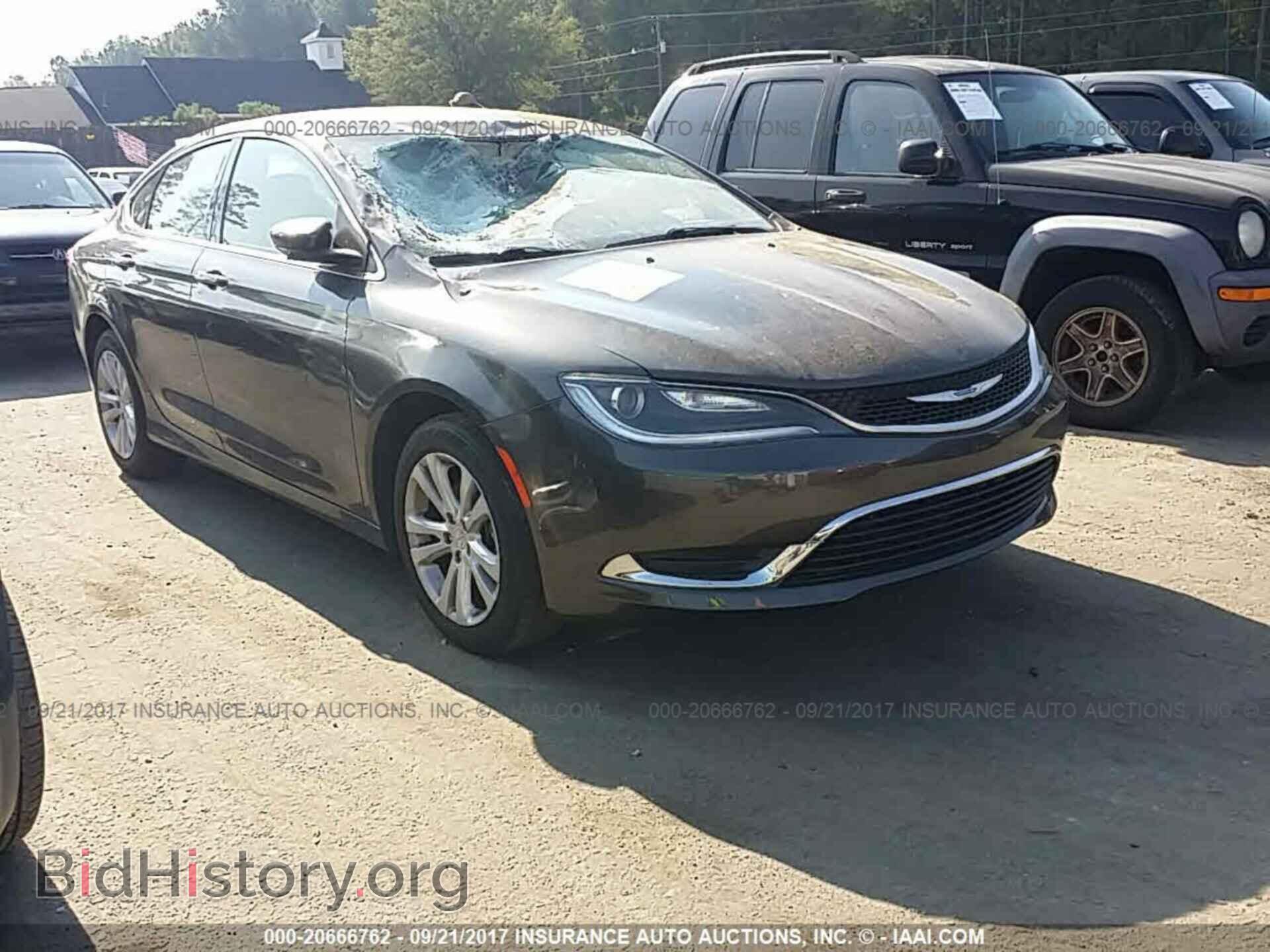 Photo 1C3CCCAB3FN730619 - Chrysler 200 2015