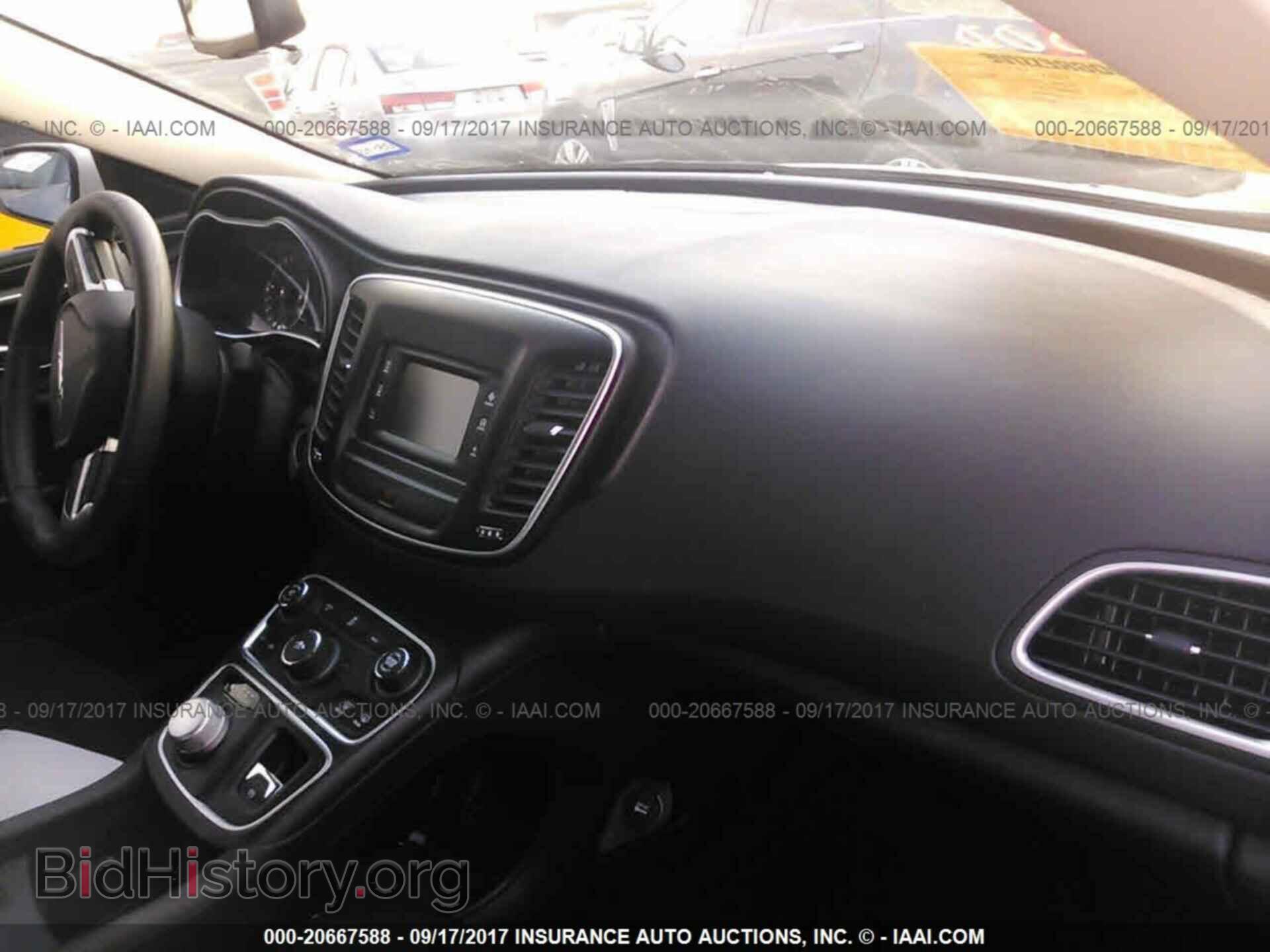 2015 Chrysler 200 - VIN: 1C3CCCAB2FN699847 - Photo 5