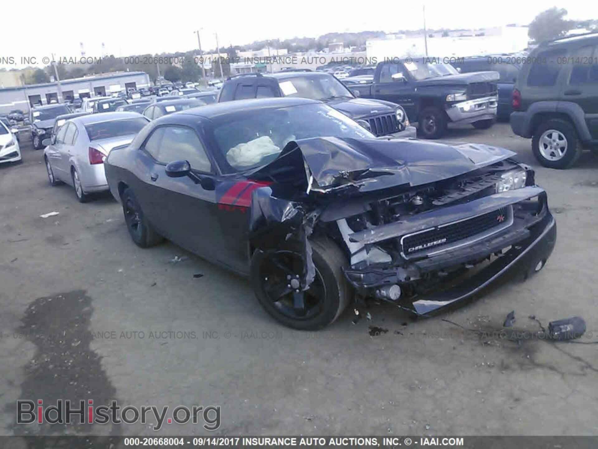 Фотография 2C3CDYBT8EH180276 - Dodge Challenger 2014
