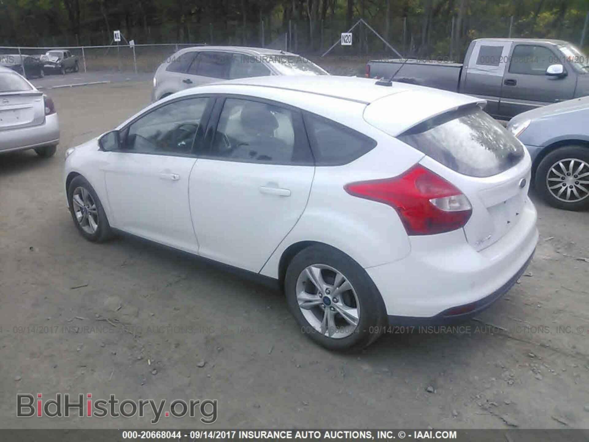 2014 Ford Focus - VIN: 1FADP3K23EL158924 - Фото 3