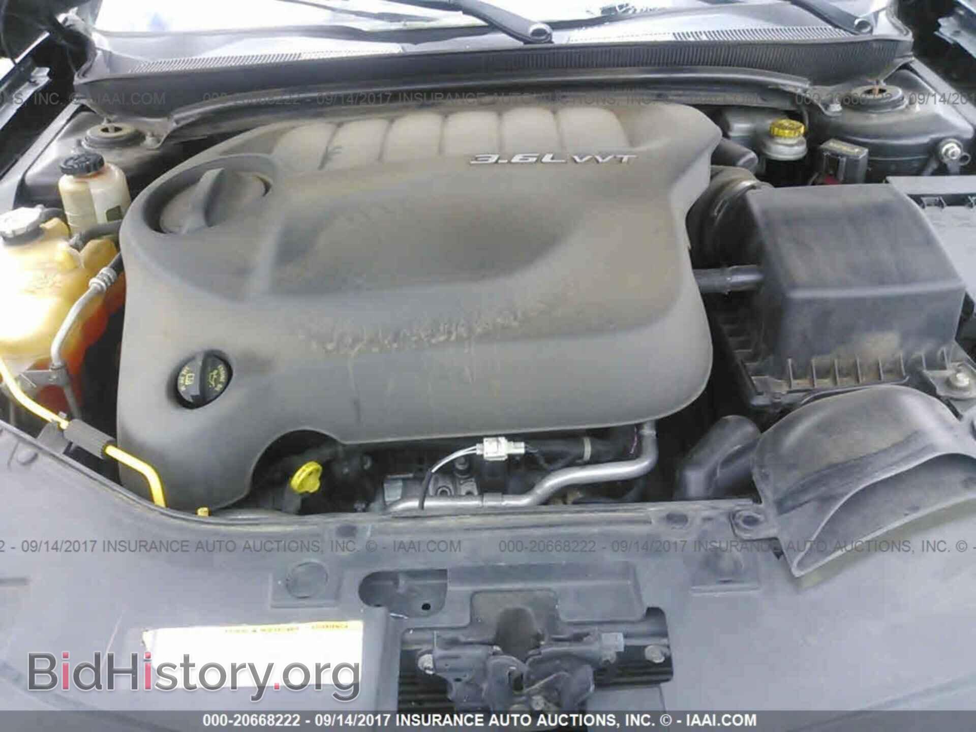 2011 Chrysler 200 - VIN: 1C3BC8FG8BN575377 - Фото 10