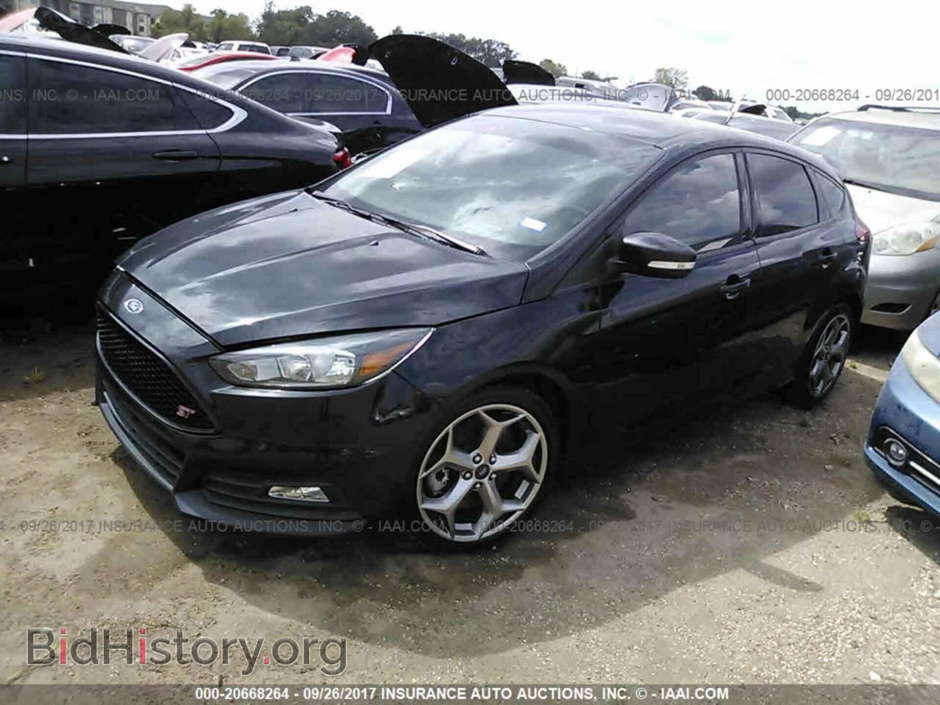 2015 Ford Focus - VIN: 1FADP3L98FL323444 - Photo 2
