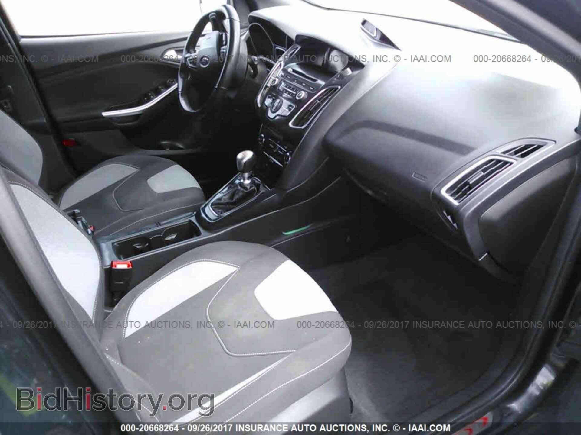 2015 Ford Focus - VIN: 1FADP3L98FL323444 - Photo 5