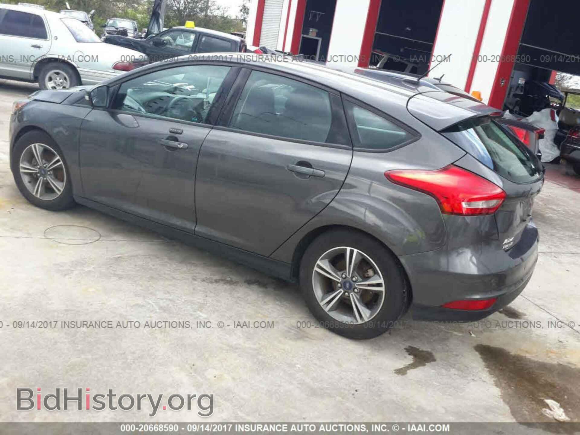 2016 Ford Focus - VIN: 1FADP3KE1GL211049 - Photo 3