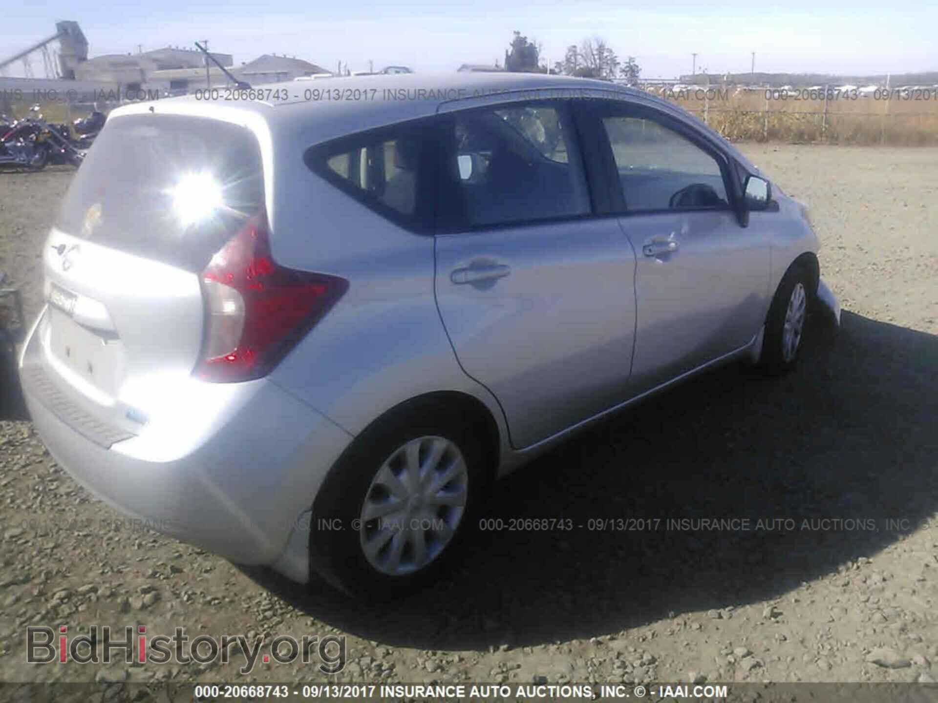2014 Nissan Versa note - VIN: 3N1CE2CP3EL423199 - Photo 4