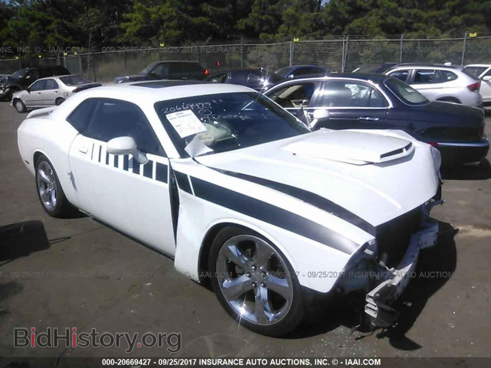 Фотография 2C3CDYBT8EH103987 - Dodge Challenger 2014