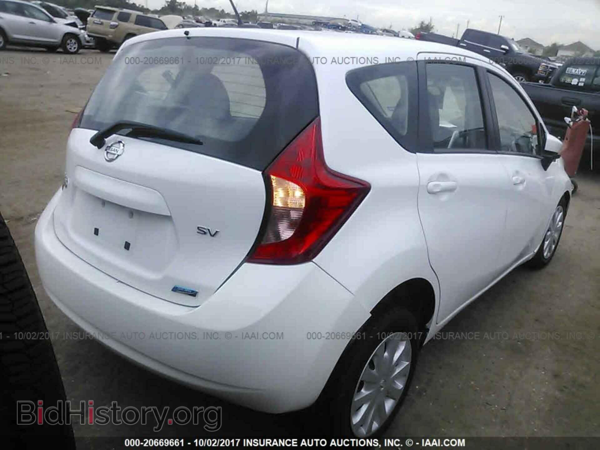 2016 Nissan Versa note - VIN: 3N1CE2CP8GL359146 - Фото 4