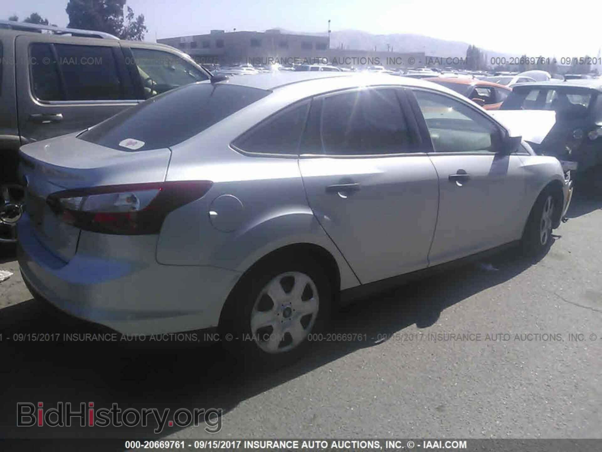 2012 Ford Focus - VIN: 1FAHP3E20CL167882 - Photo 4