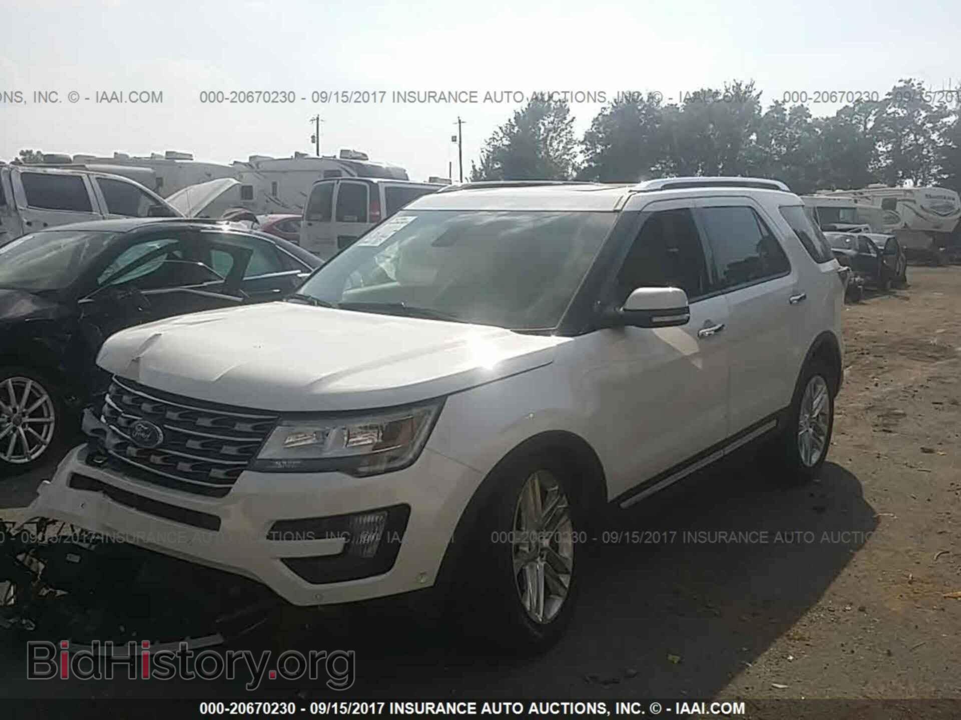 2016 Ford Explorer - VIN: 1FM5K7F83GGB58951 - Фото 2