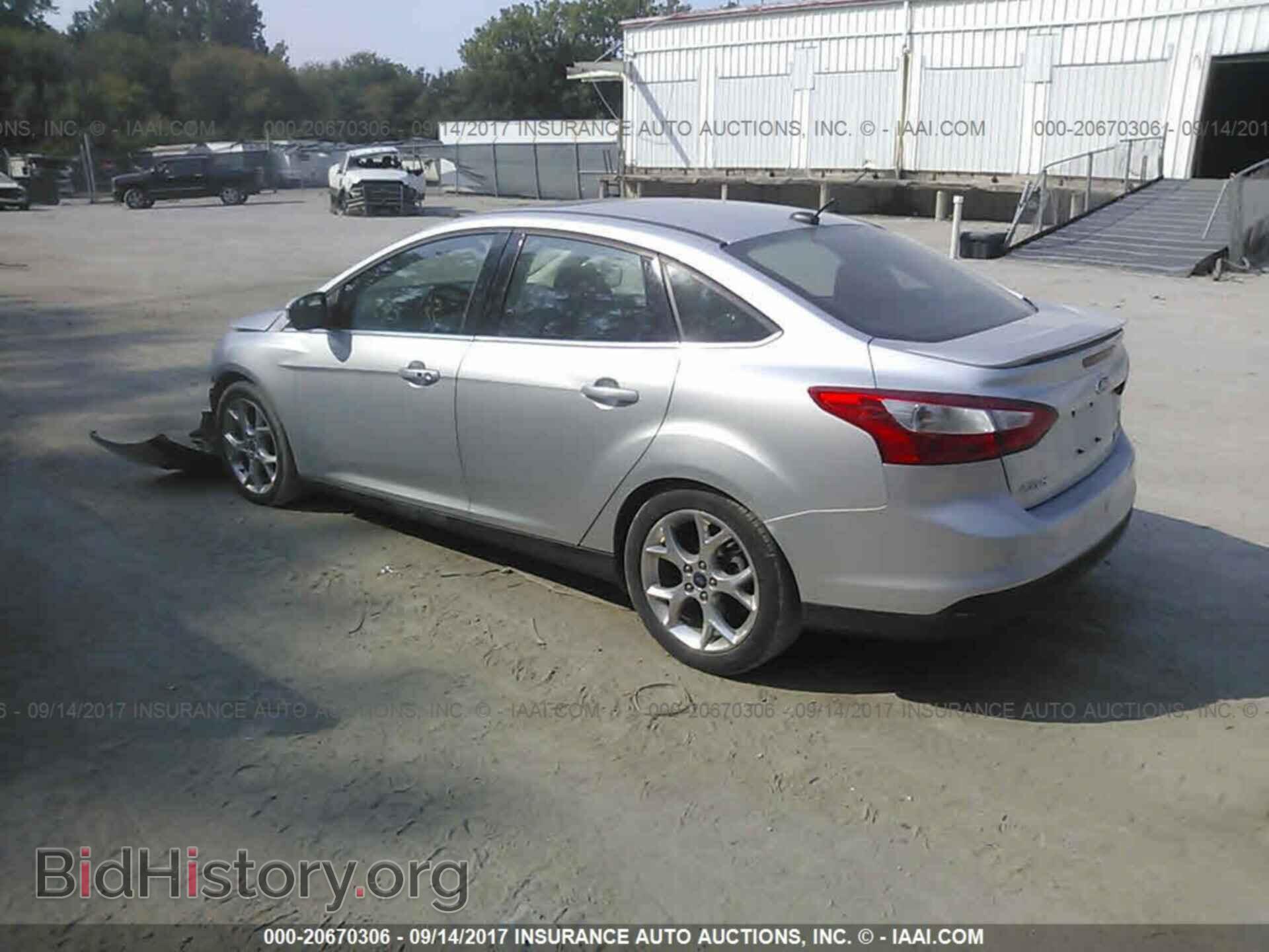 2014 Ford Focus - VIN: 1FADP3J20EL175567 - Фото 3