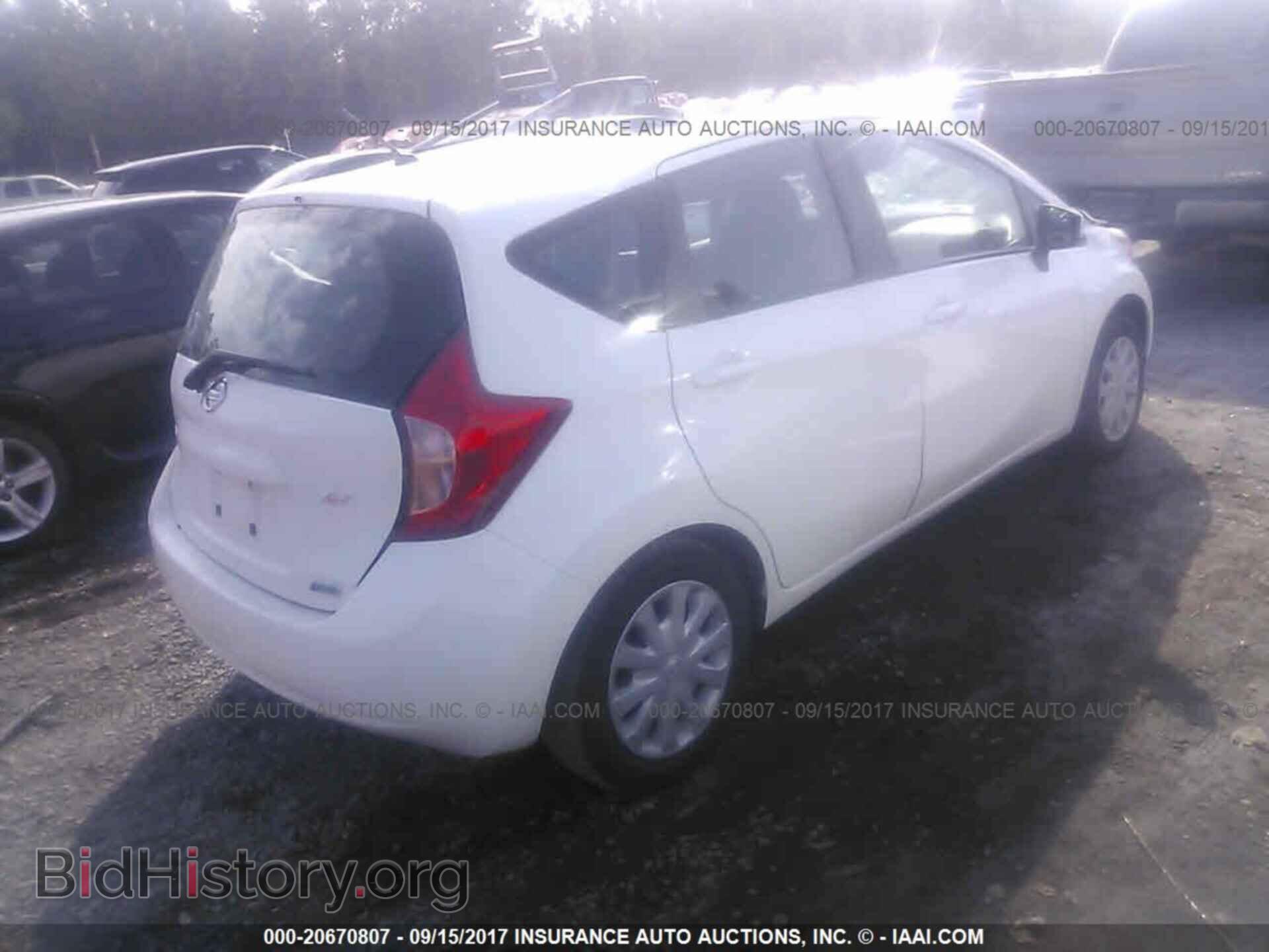 2015 Nissan Versa note - VIN: 3N1CE2CP6FL393679 - Фото 4