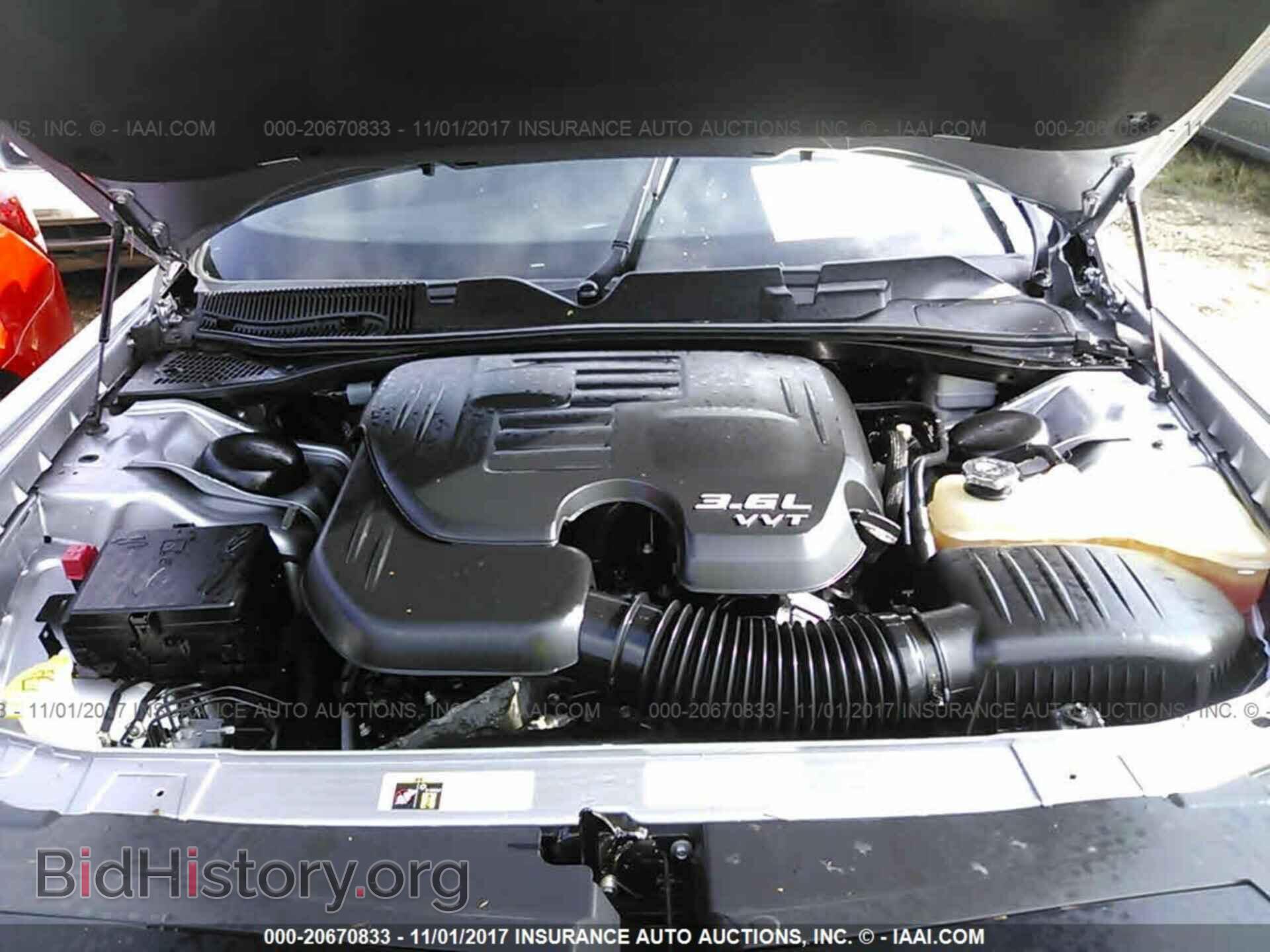 2015 Dodge Challenger - VIN: 2C3CDZAG1FH723883 - Фото 10