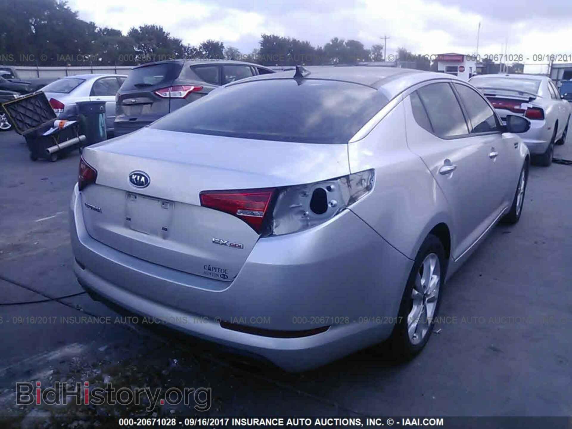 2011 Kia Optima - VIN: KNAGN4A76B5128684 - Фото 4