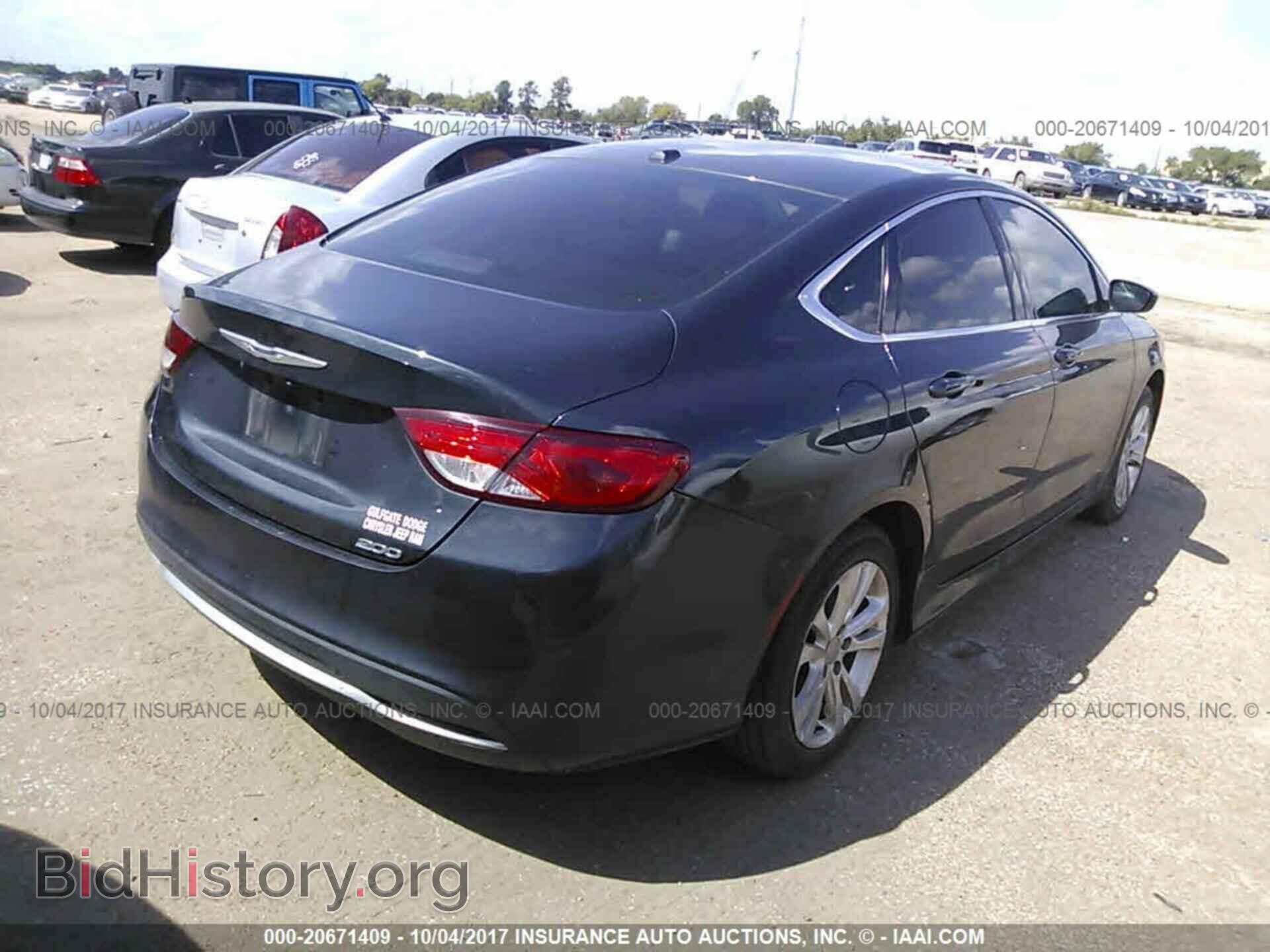 2016 Chrysler 200 - VIN: 1C3CCCAB2GN175986 - Фото 4
