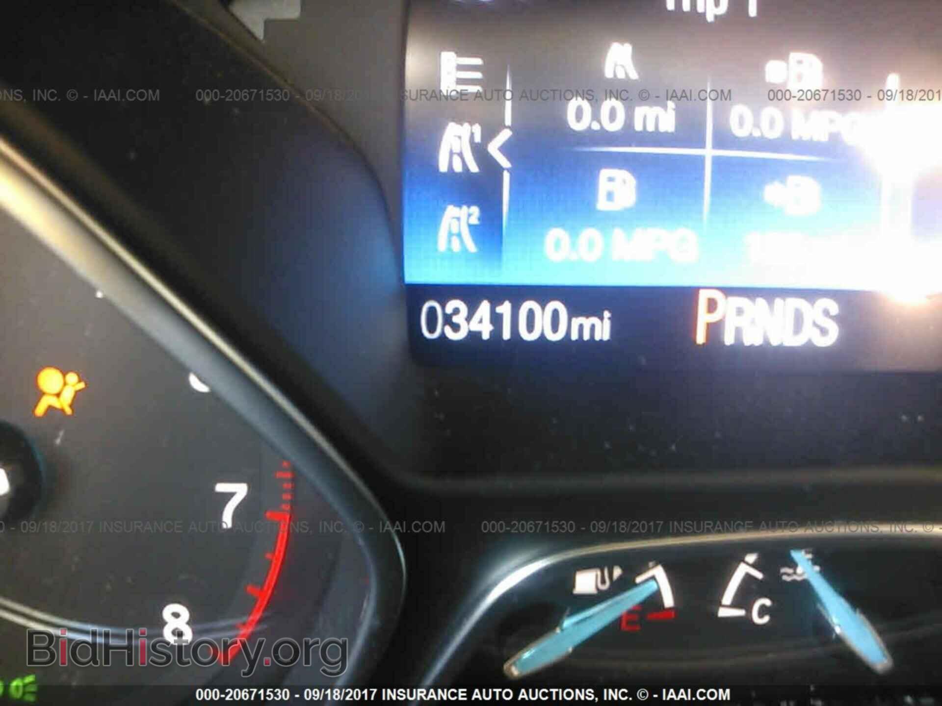 2016 Ford Focus - VIN: 1FADP3F27GL371209 - Photo 7