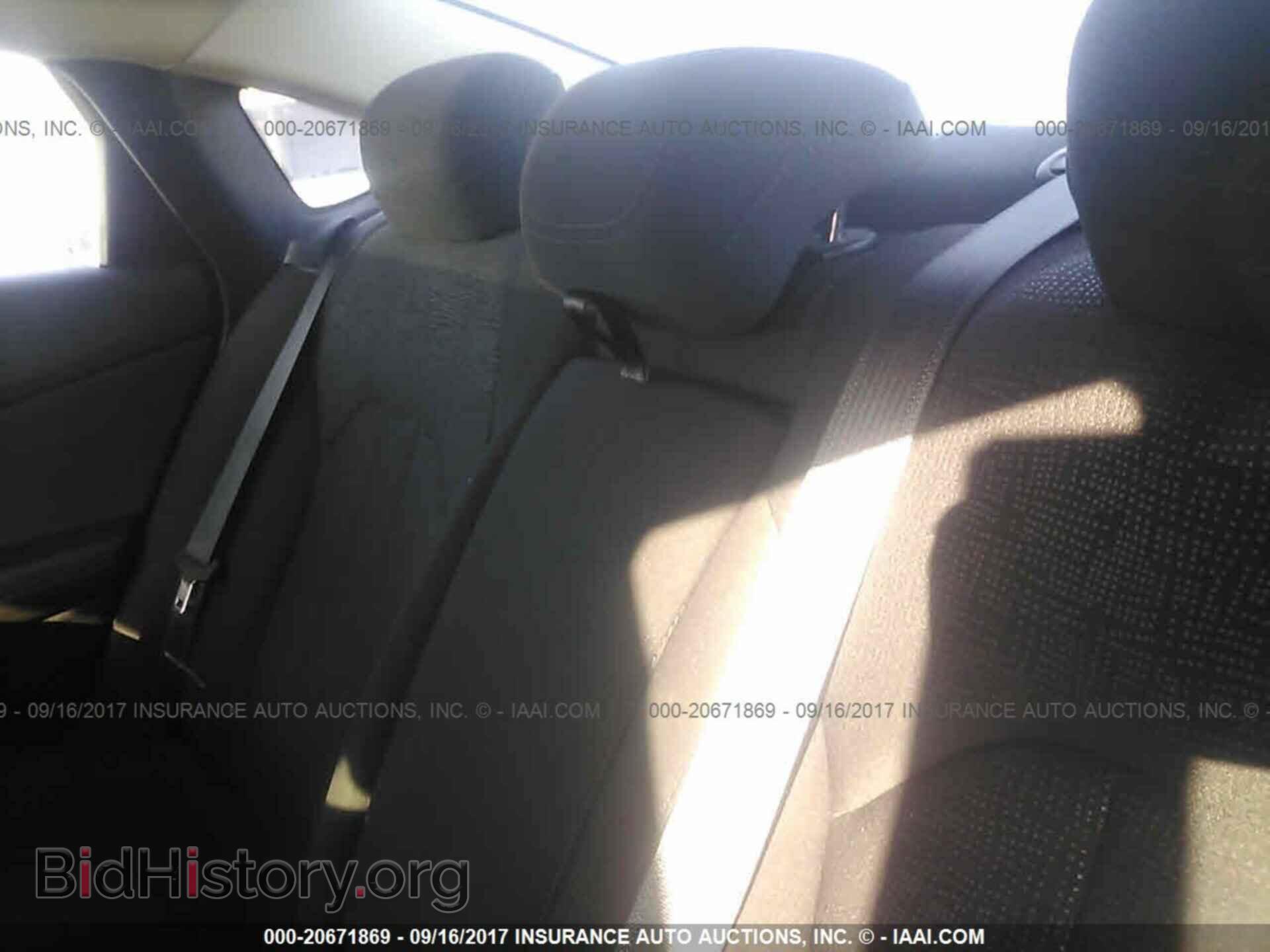 2015 Chrysler 200 - VIN: 1C3CCCABXFN631781 - Photo 8