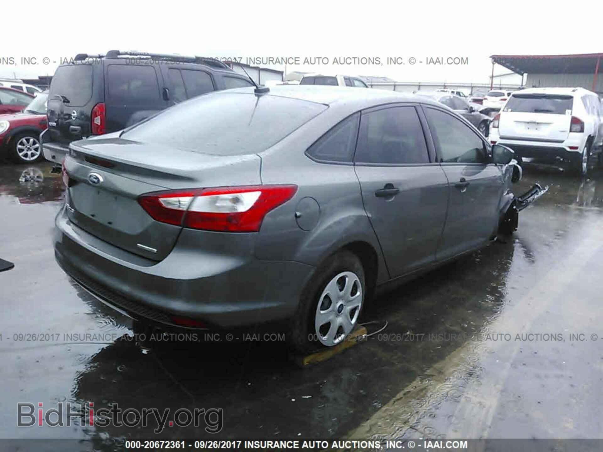 2013 Ford Focus - VIN: 1FADP3E28DL251206 - Photo 4