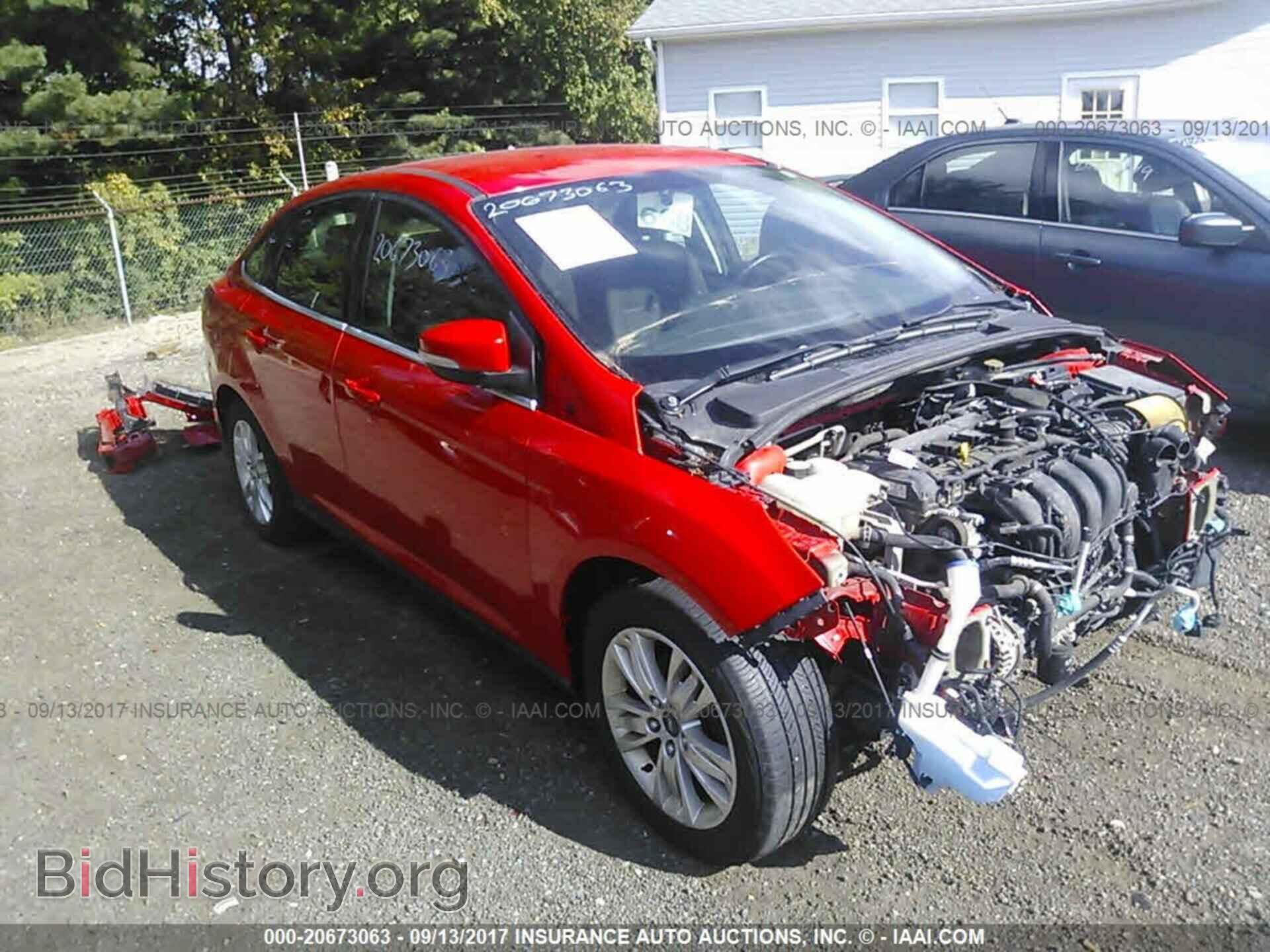Photo 1FAHP3H26CL437144 - Ford Focus 2012