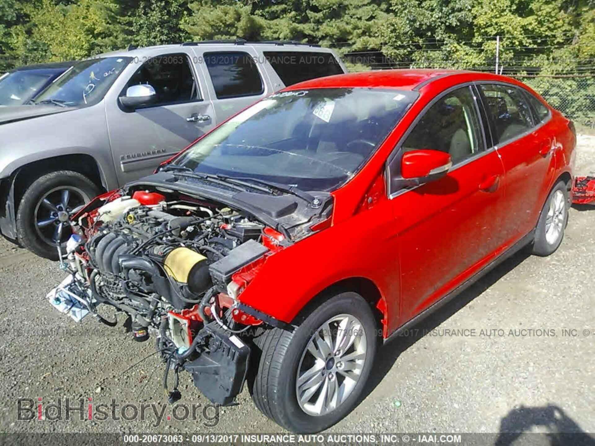 2012 Ford Focus - VIN: 1FAHP3H26CL437144 - Photo 2