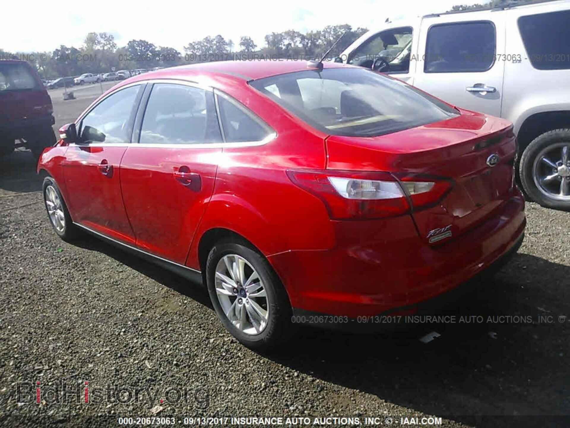 2012 Ford Focus - VIN: 1FAHP3H26CL437144 - Photo 3