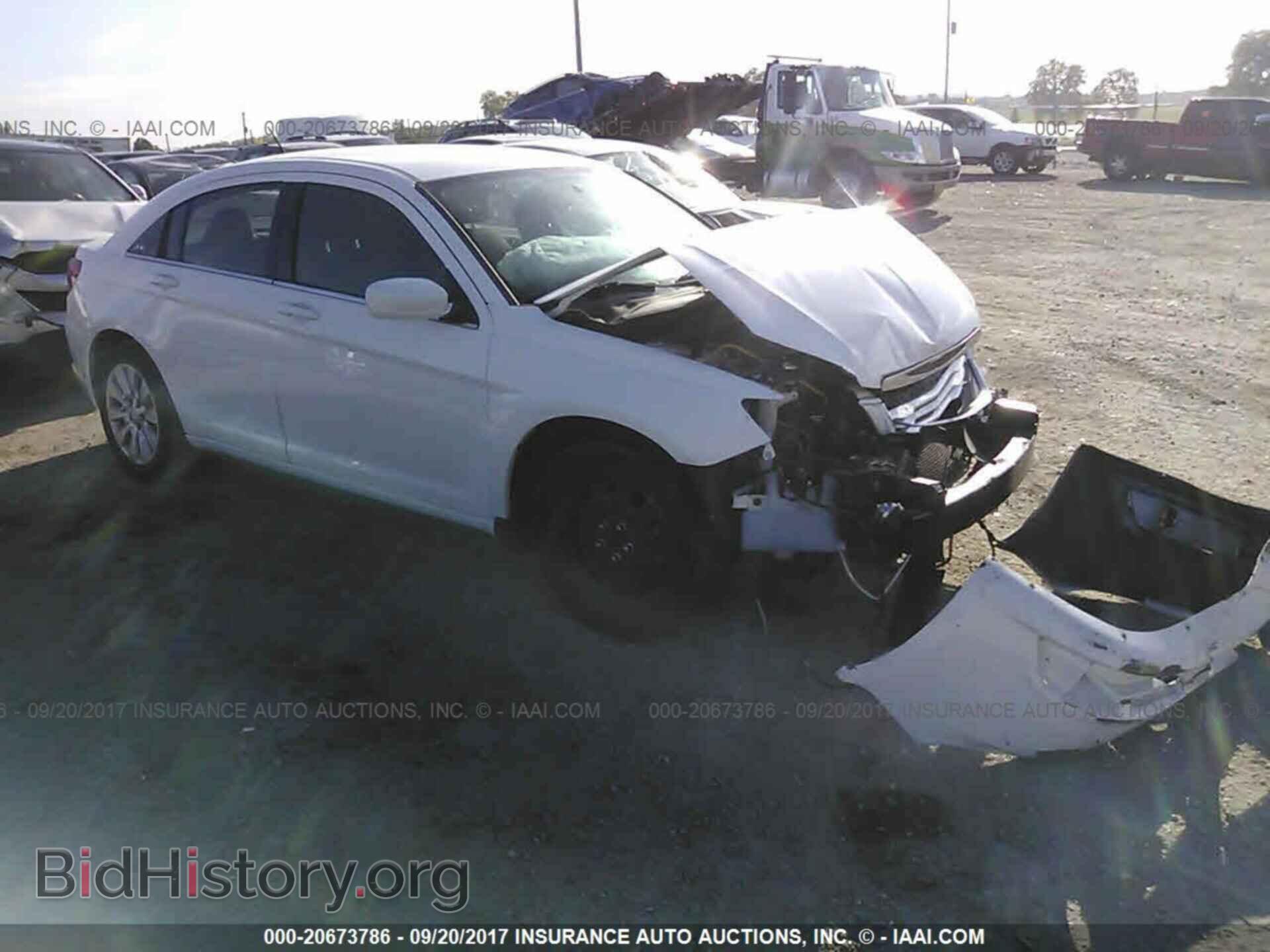 Photo 1C3CCBAB4CN218308 - Chrysler 200 2012