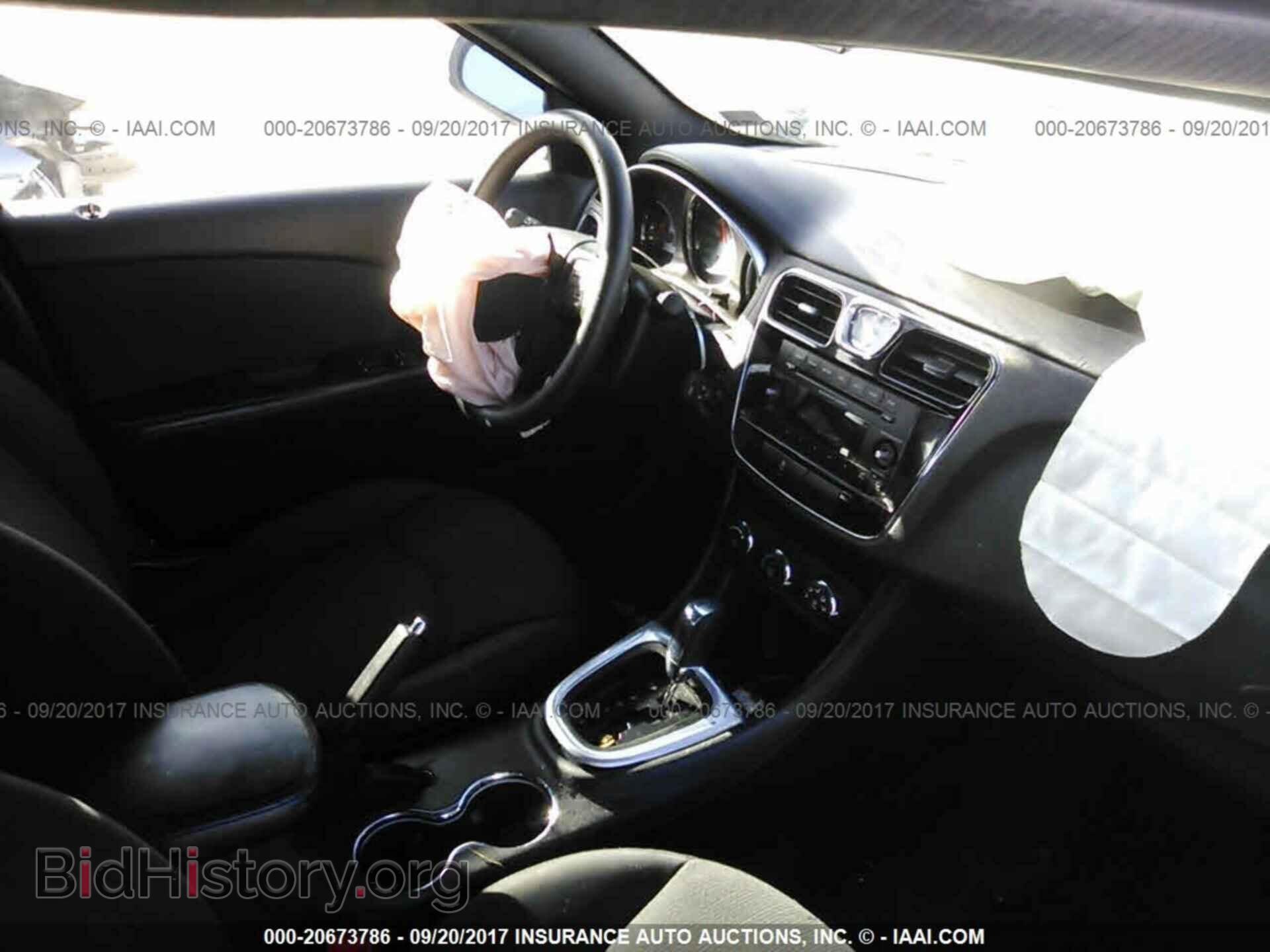 2012 Chrysler 200 - VIN: 1C3CCBAB4CN218308 - Photo 5