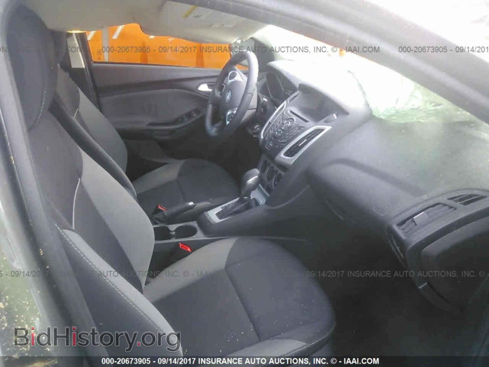2014 Ford Focus - VIN: 1FADP3F2XEL345863 - Photo 5