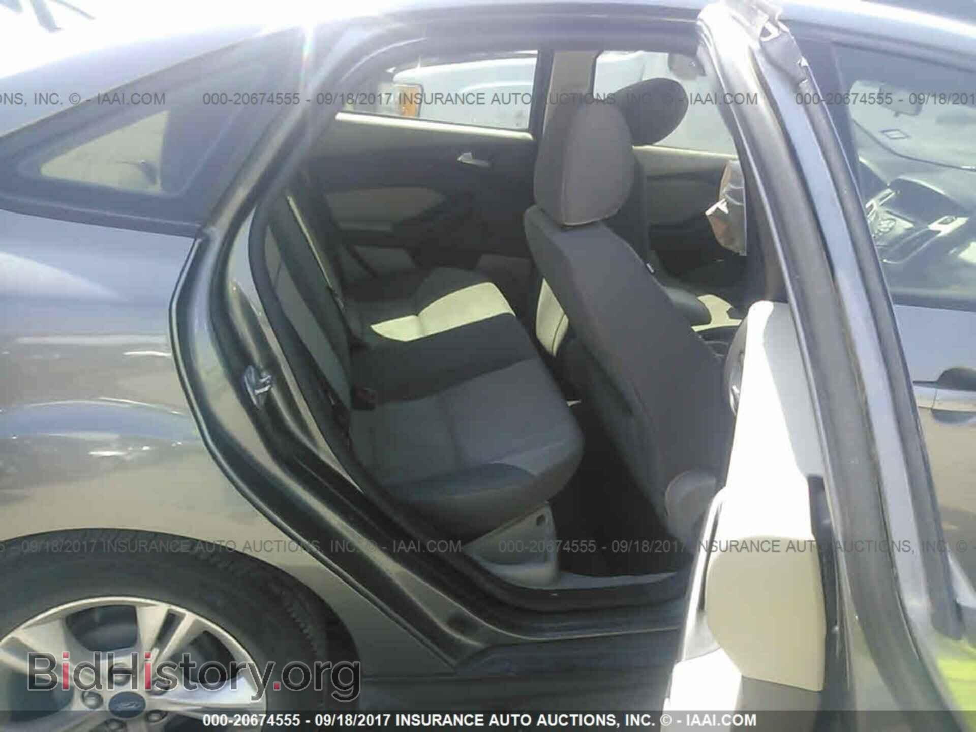 2014 Ford Focus - VIN: 1FADP3F23EL130258 - Фото 8