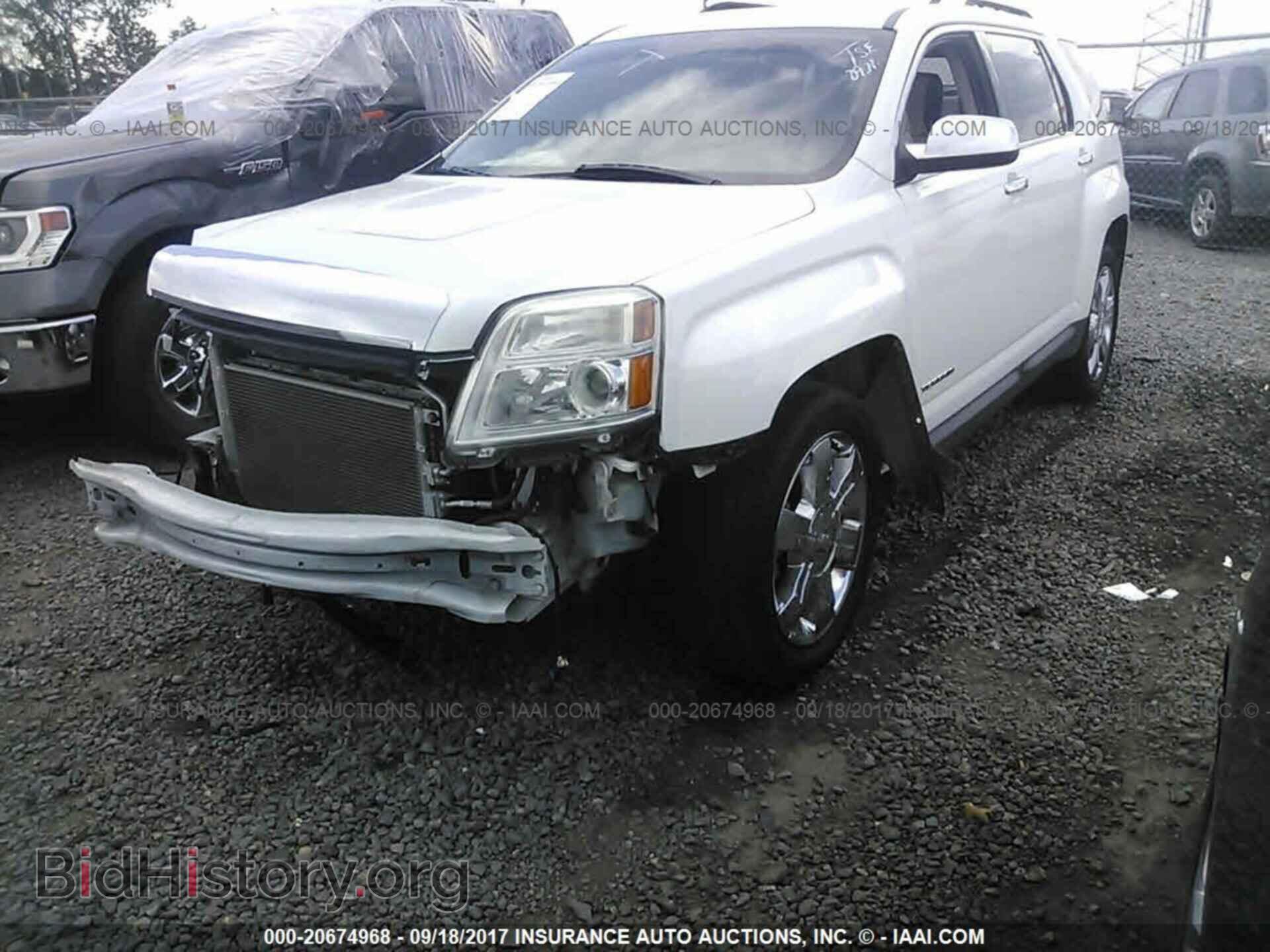 2011 Gmc Terrain - VIN: 2CTFLWE55B6403933 - Photo 2