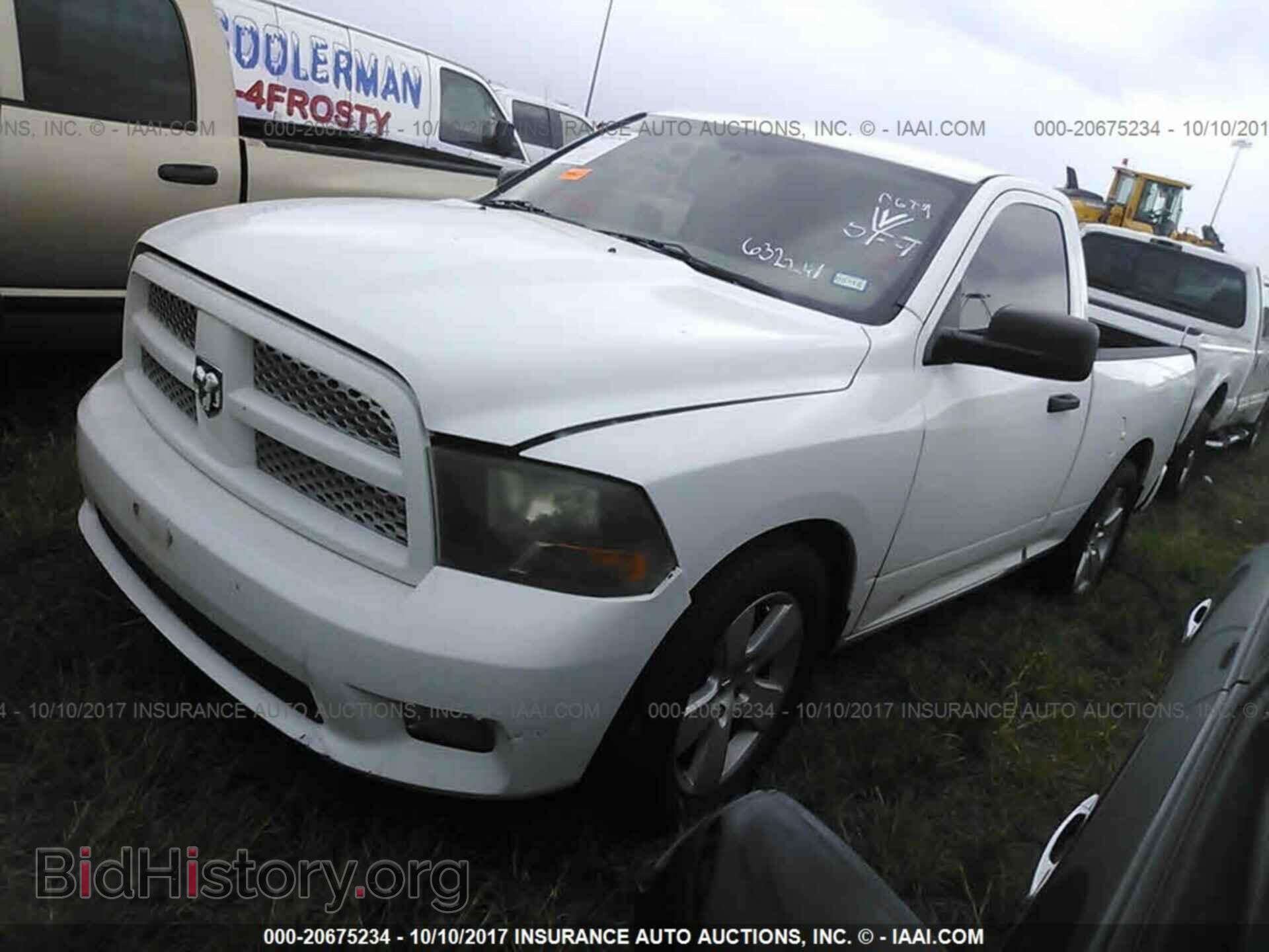 2011 Dodge Ram 1500 - VIN: 3D7JB1ET8BG632241 - Фото 2