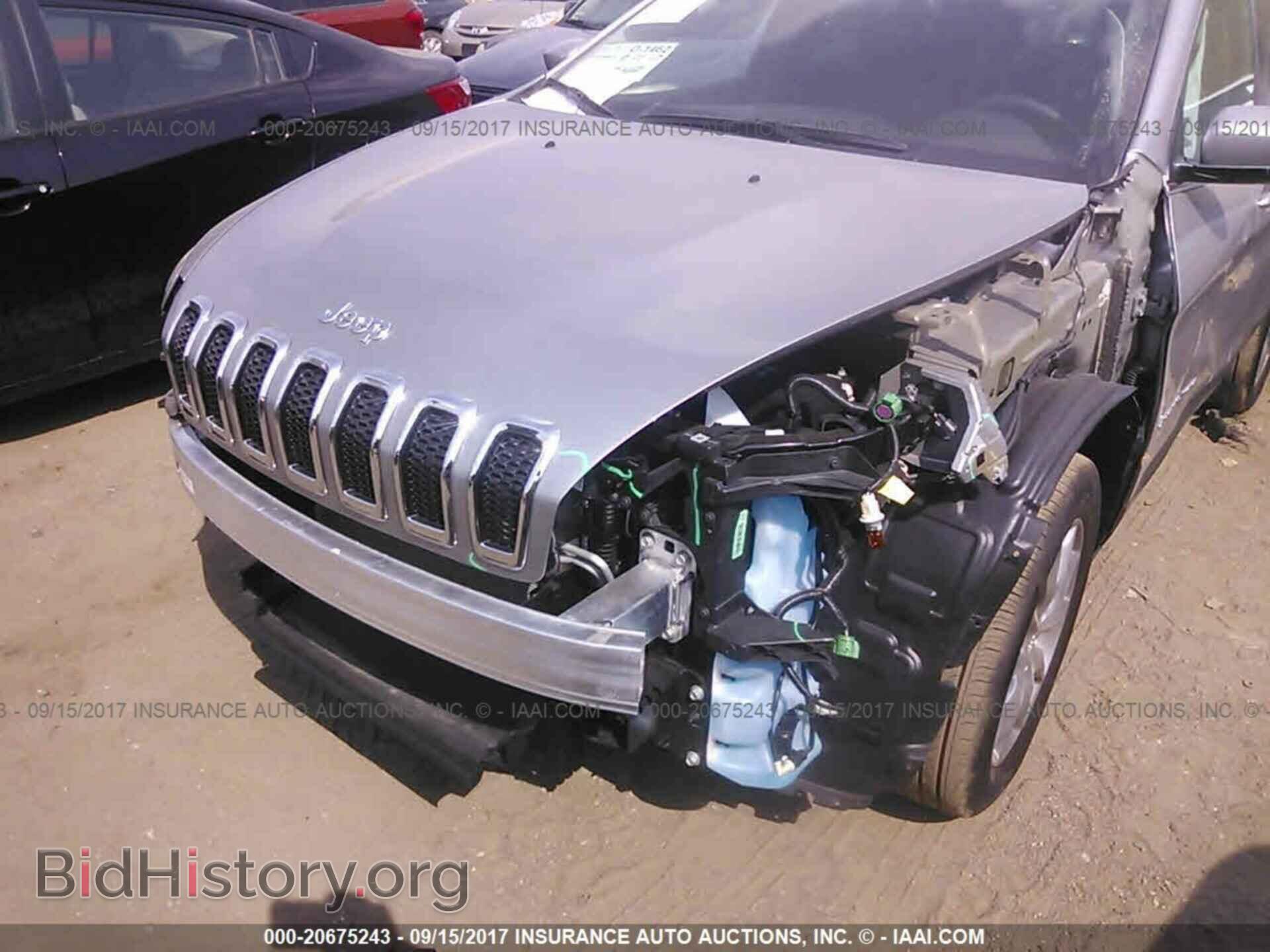 2017 Jeep Cherokee - VIN: 1C4PJMDBXHD227635 - Photo 6