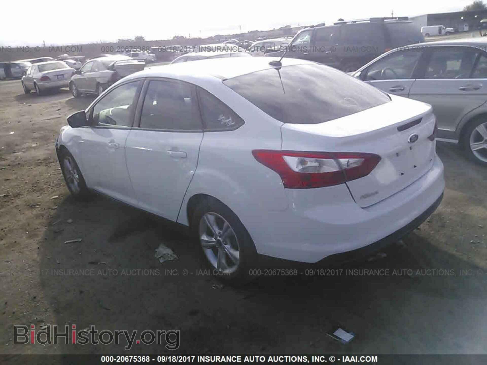 2014 Ford Focus - VIN: 1FADP3F29EL392074 - Фото 3