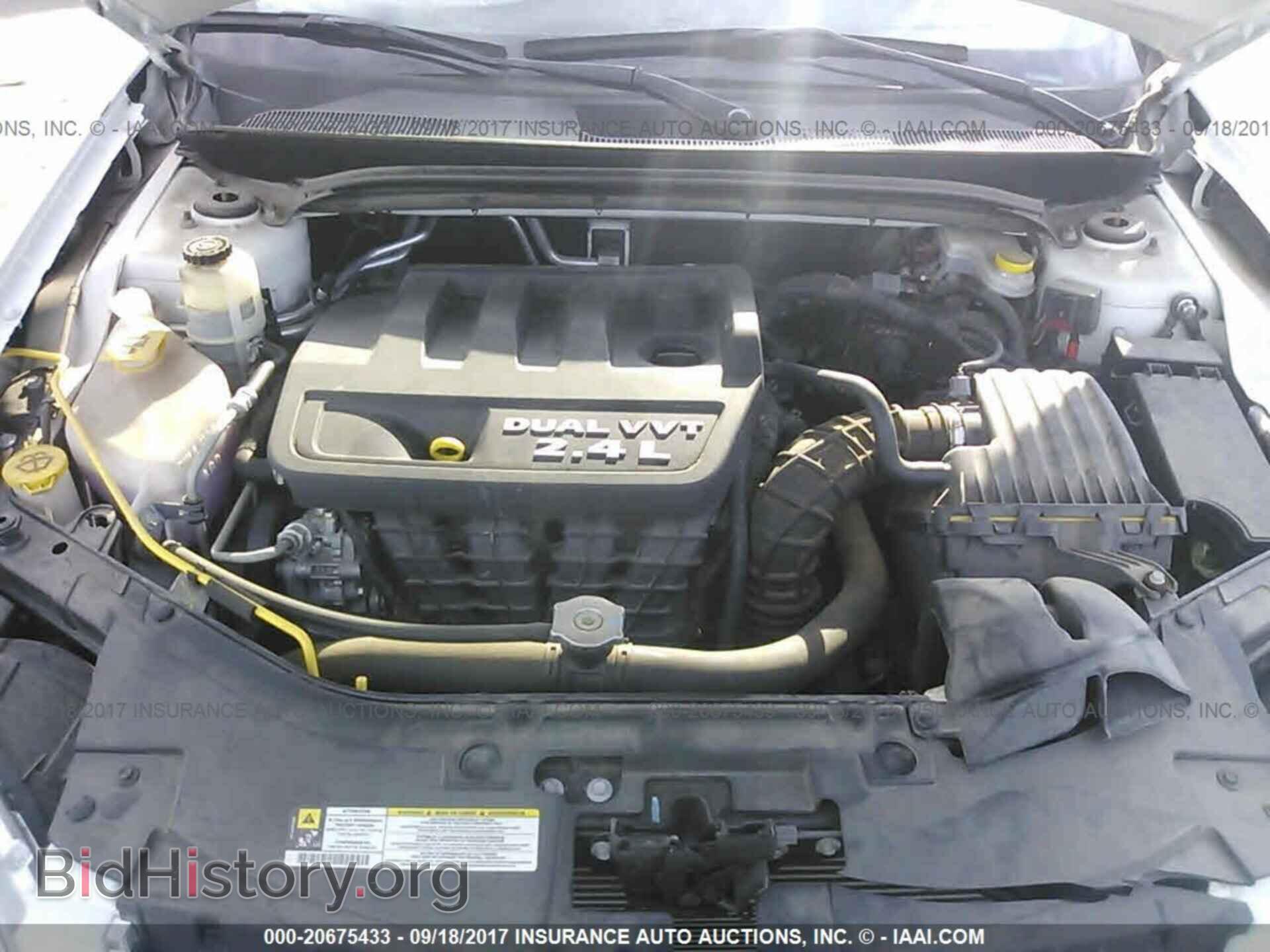 2013 Chrysler 200 - VIN: 1C3CCBBB9DN525103 - Фото 10
